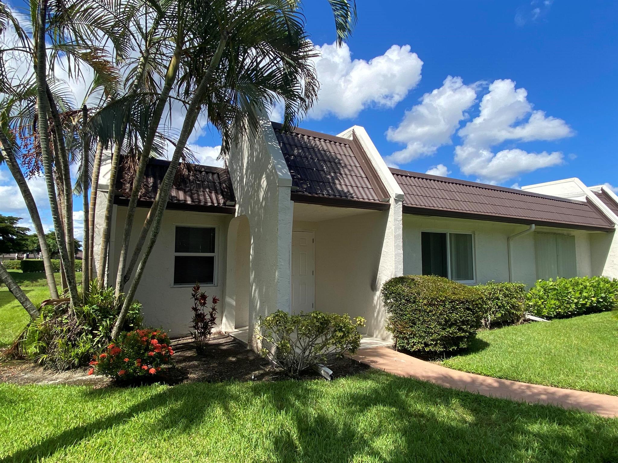 127 Lake Susan Dr