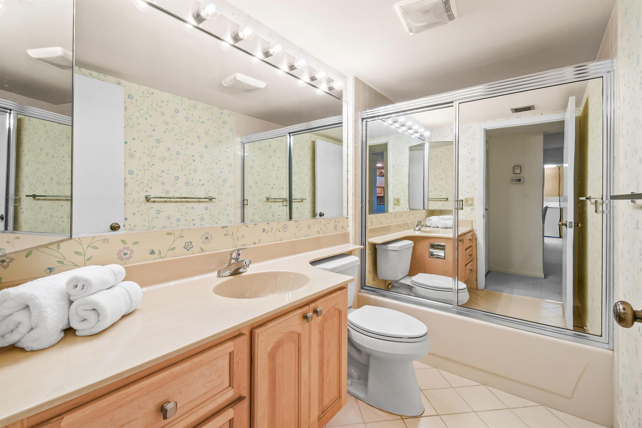 501 S Seas Dr #404 Jupiter, FL 33477