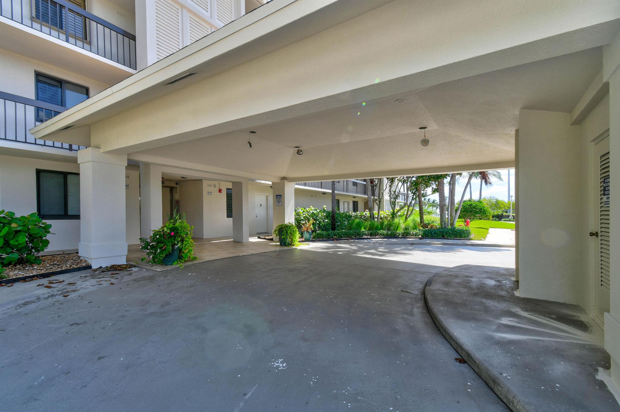 501 S Seas Dr #404 Jupiter, FL 33477