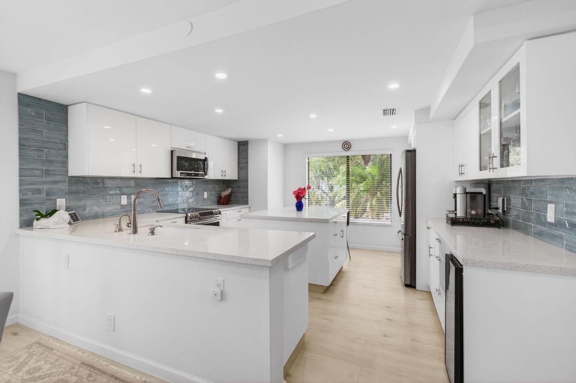 15980 Loch Katrine #8104