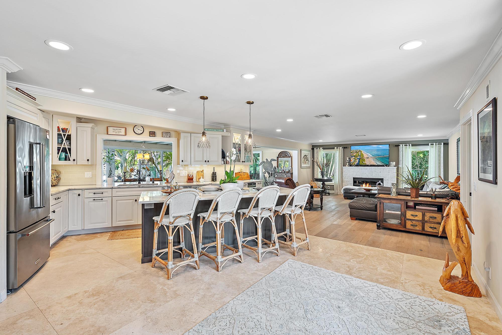 14077 Paradise Pt Rd Palm Beach Gardens, FL 33410 14077 Paradise Pt Rd Palm Beach Gardens, FL 33410