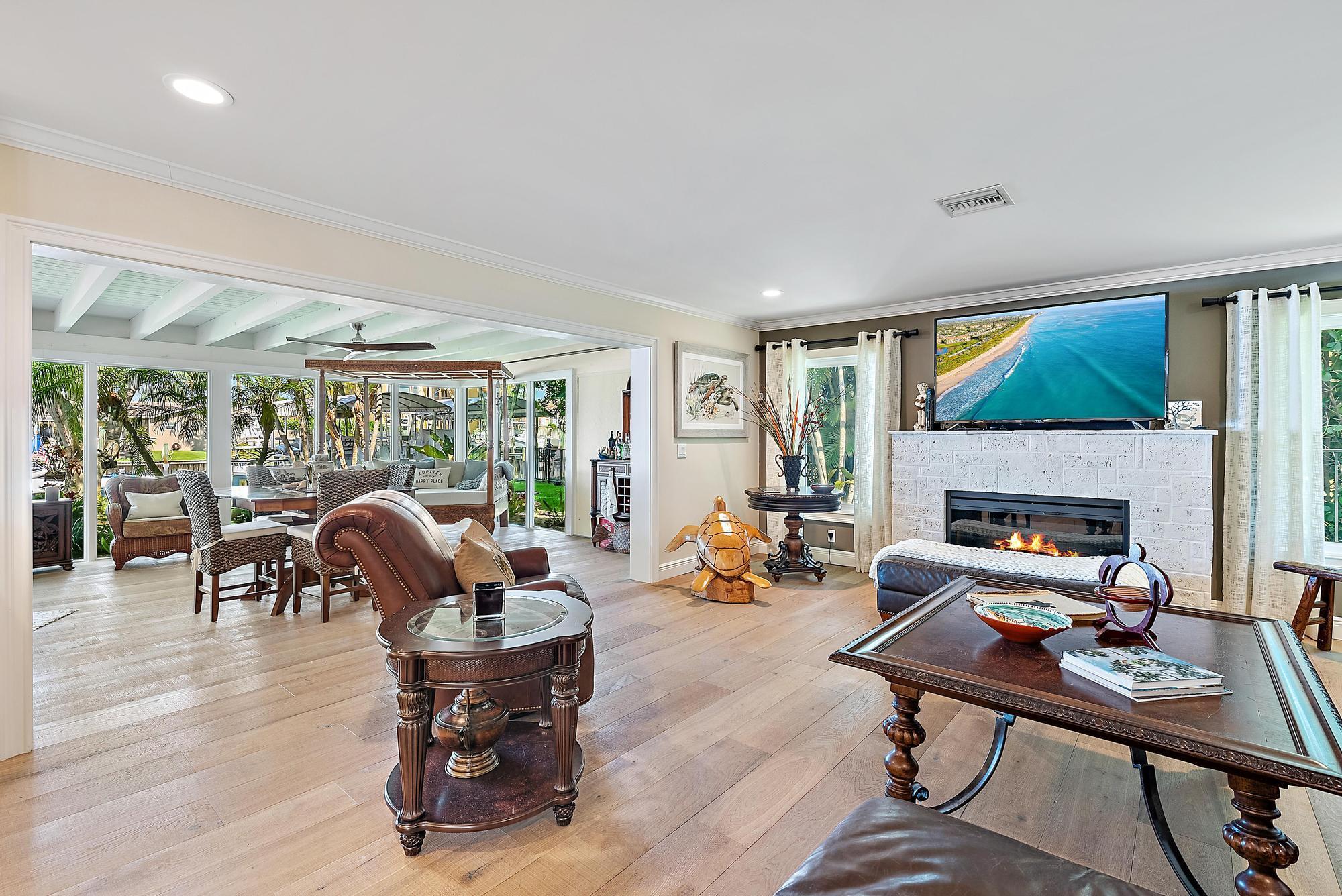 14077 Paradise Pt Rd Palm Beach Gardens, FL 33410 14077 Paradise Pt Rd Palm Beach Gardens, FL 33410