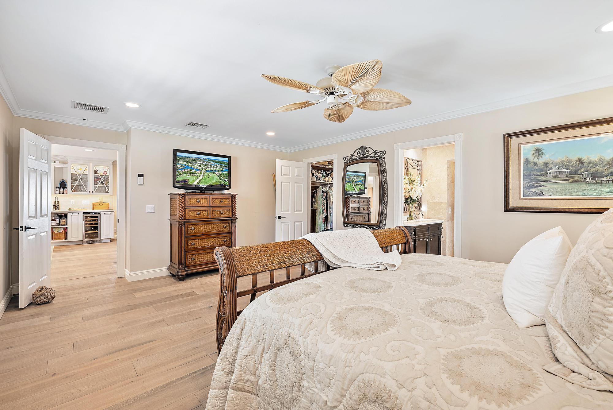 14077 Paradise Pt Rd Palm Beach Gardens, FL 33410 14077 Paradise Pt Rd Palm Beach Gardens, FL 33410