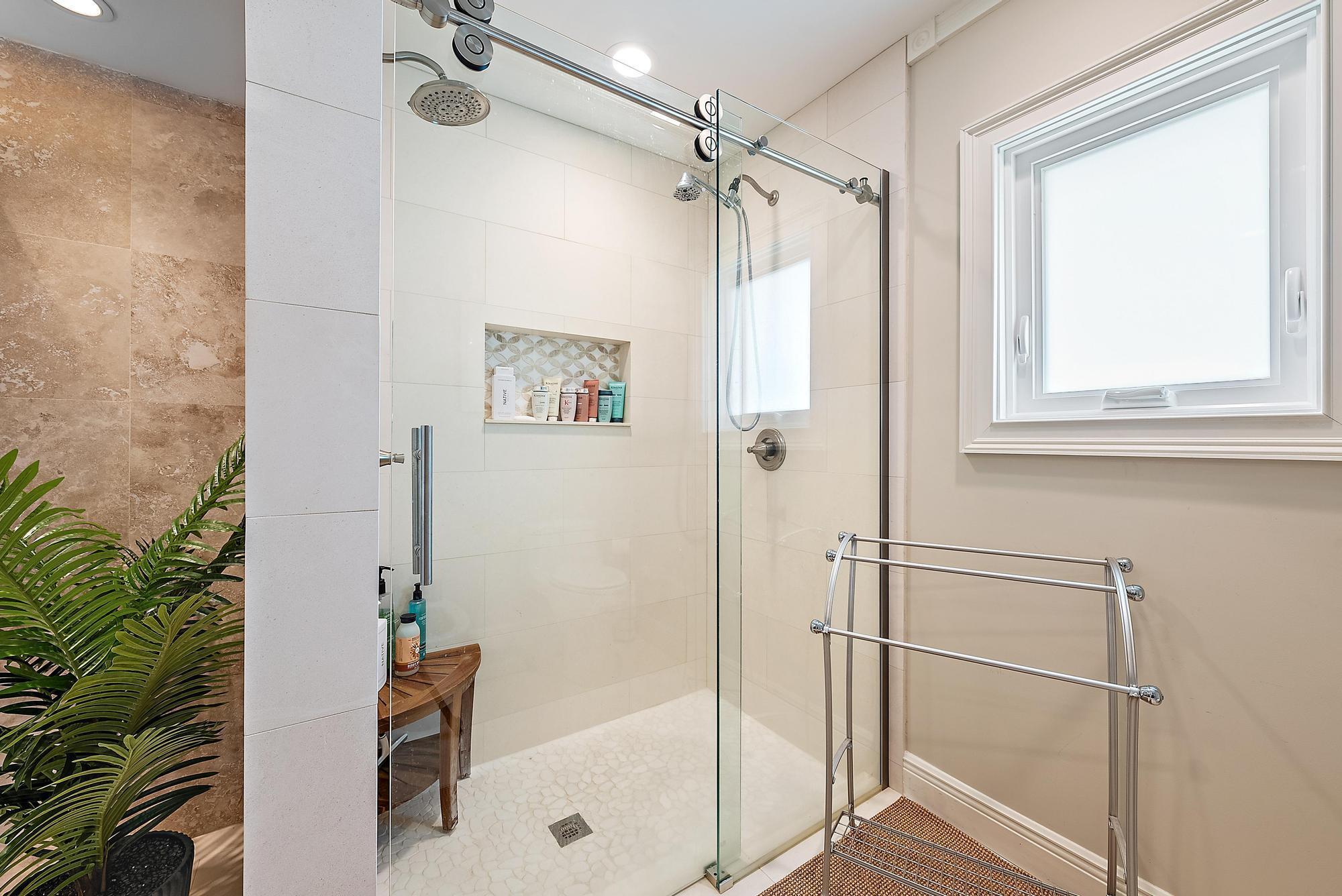 14077 Paradise Pt Rd Palm Beach Gardens, FL 33410 14077 Paradise Pt Rd Palm Beach Gardens, FL 33410