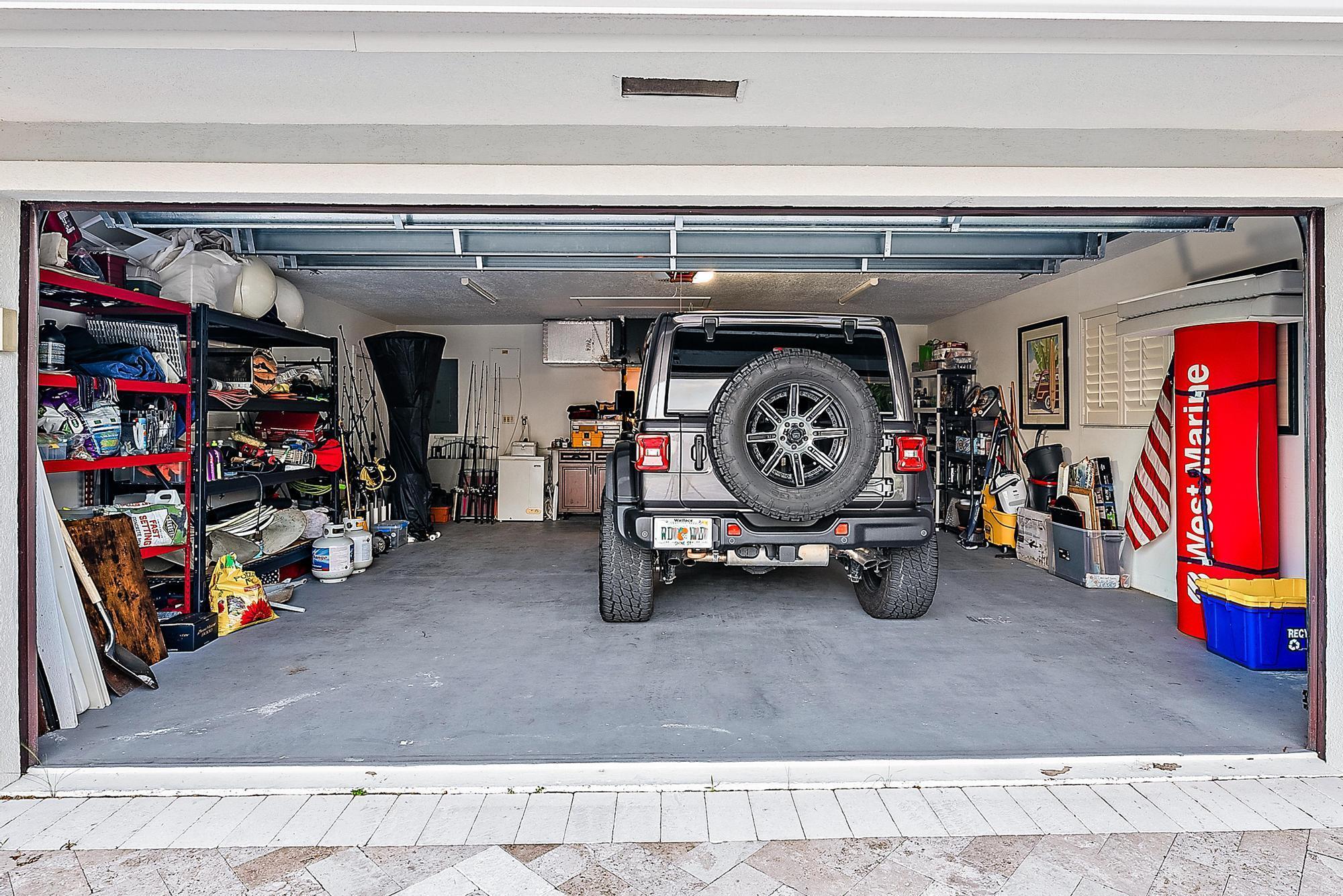 14077 Paradise Pt Rd Palm Beach Gardens, FL 33410 14077 Paradise Pt Rd Palm Beach Gardens, FL 33410