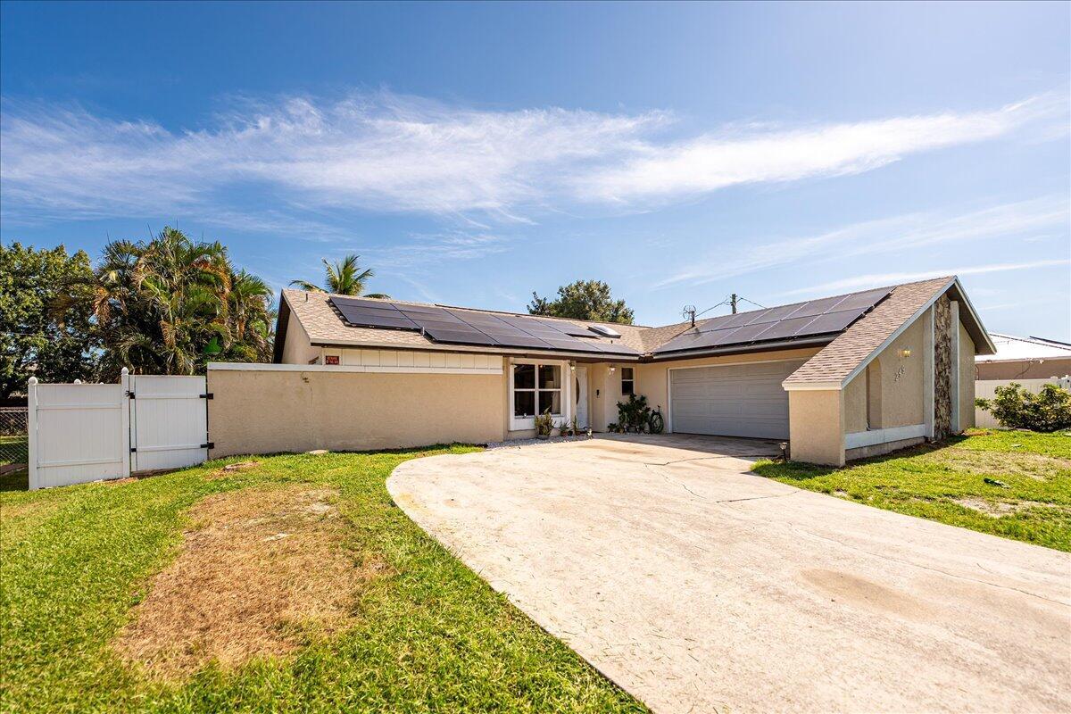 249 NW Goldcoast Ave