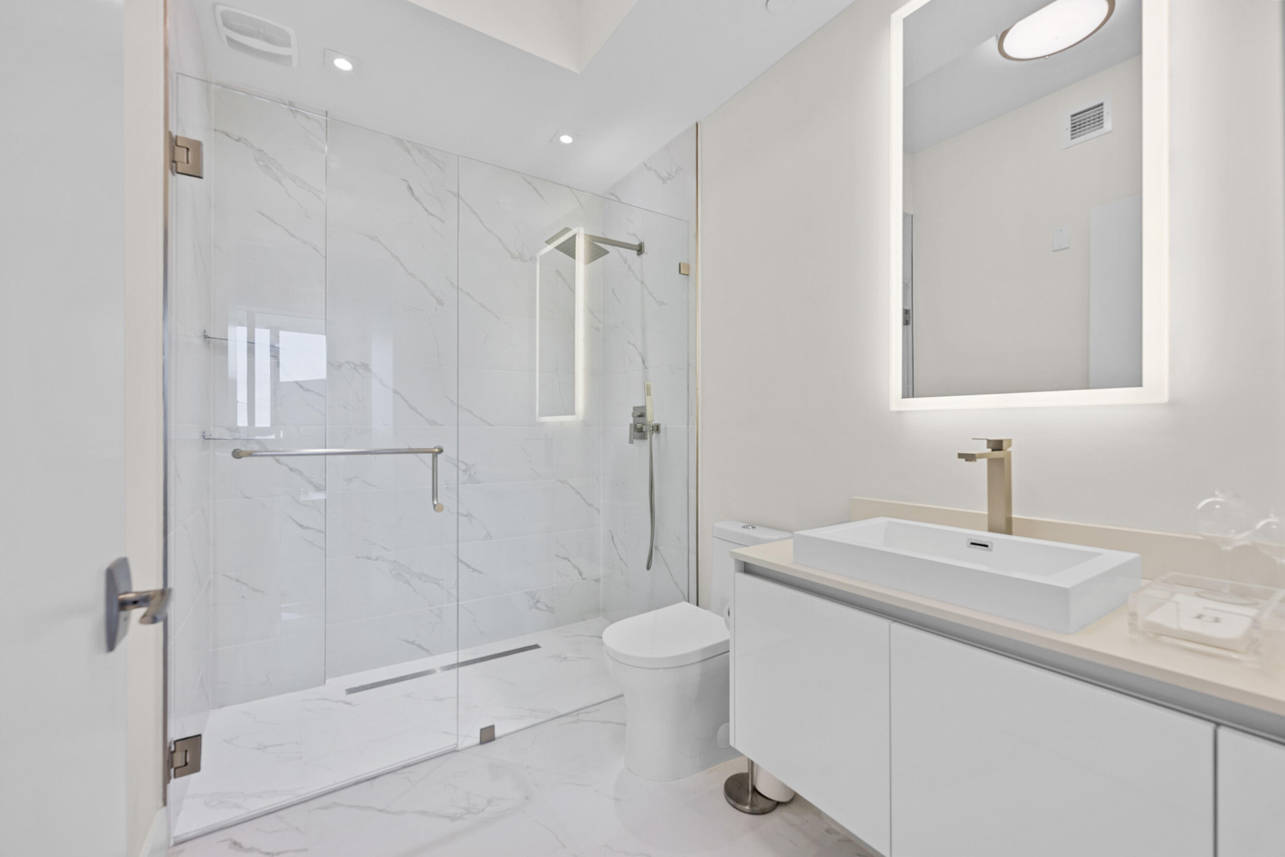 3100 N Ocean #H-1702 Singer Island, FL 33404