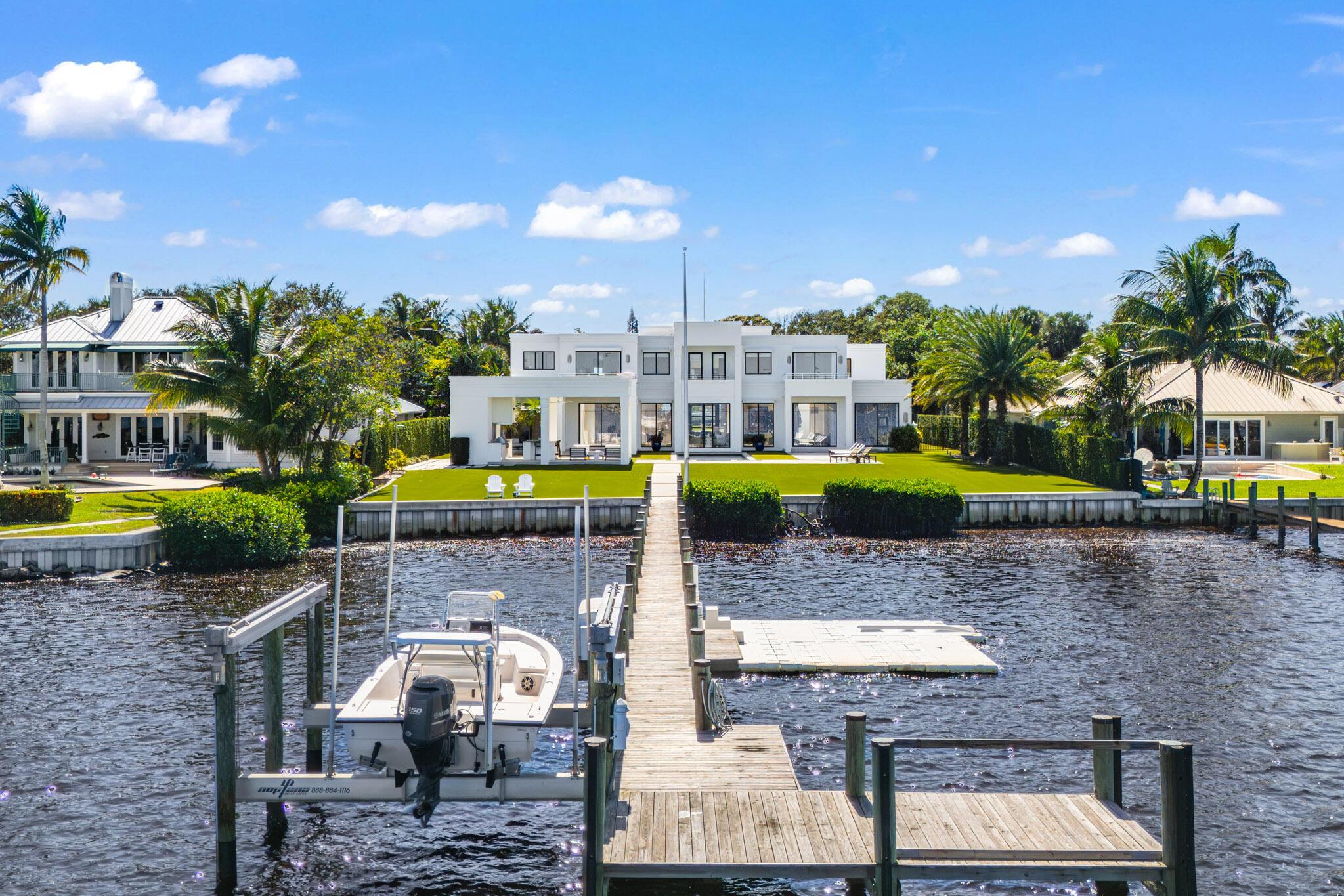 18200 Gardiner Ln Jupiter, FL 33458