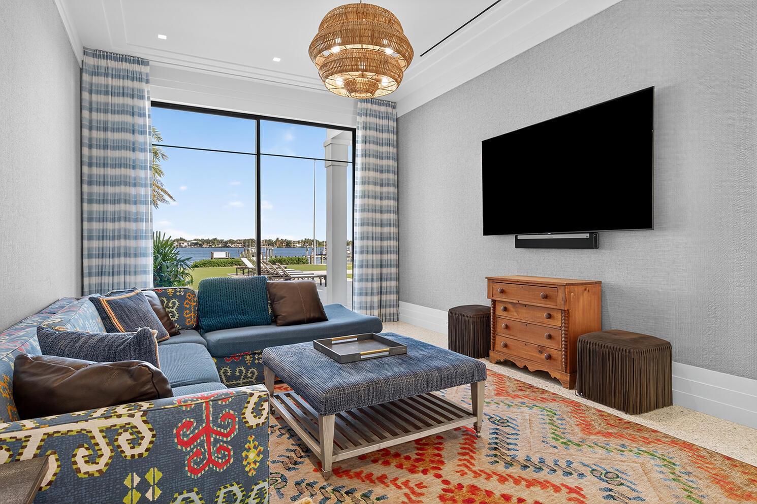 18200 Gardiner Ln Jupiter, FL 33458