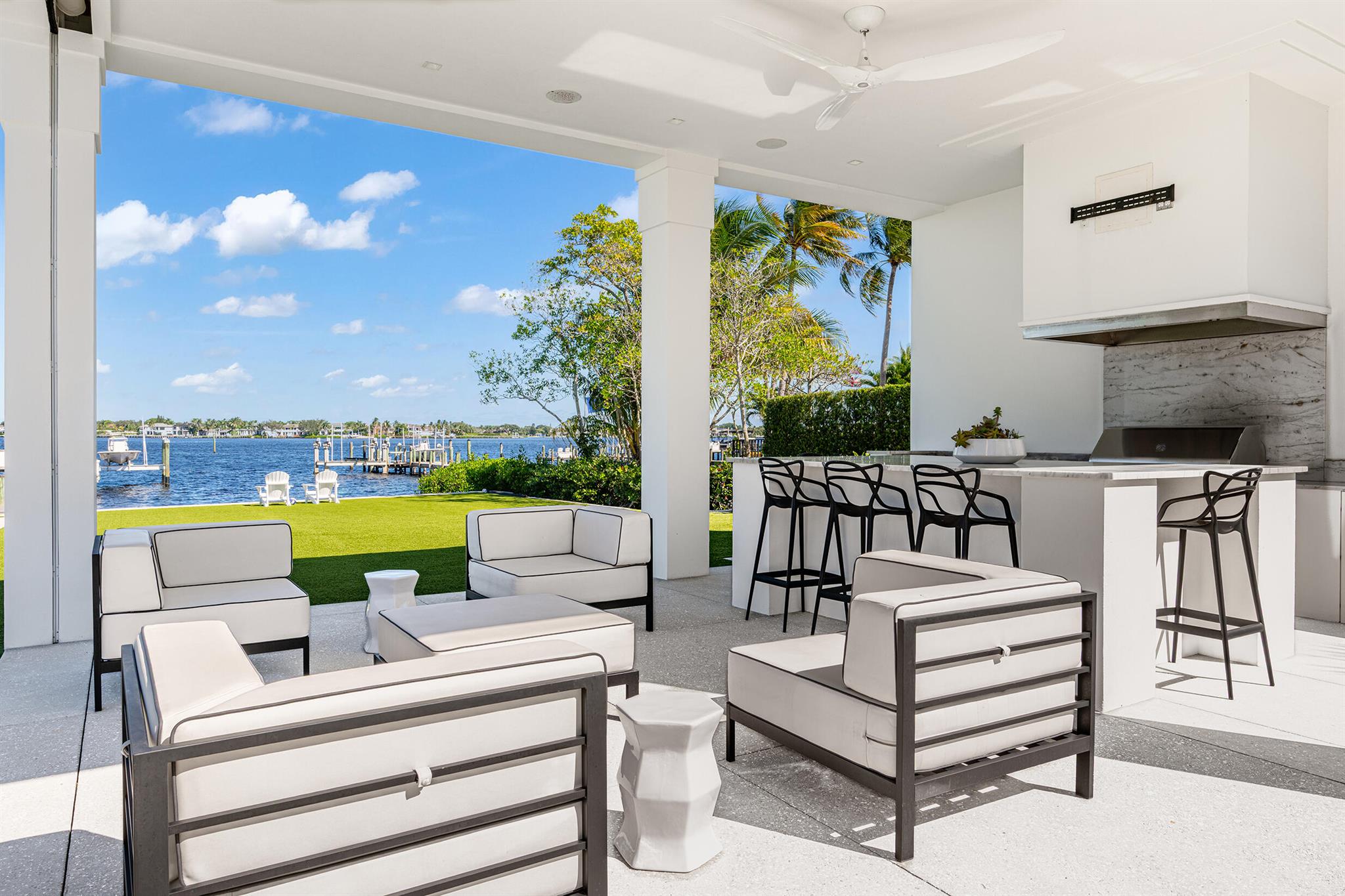 18200 Gardiner Ln Jupiter, FL 33458