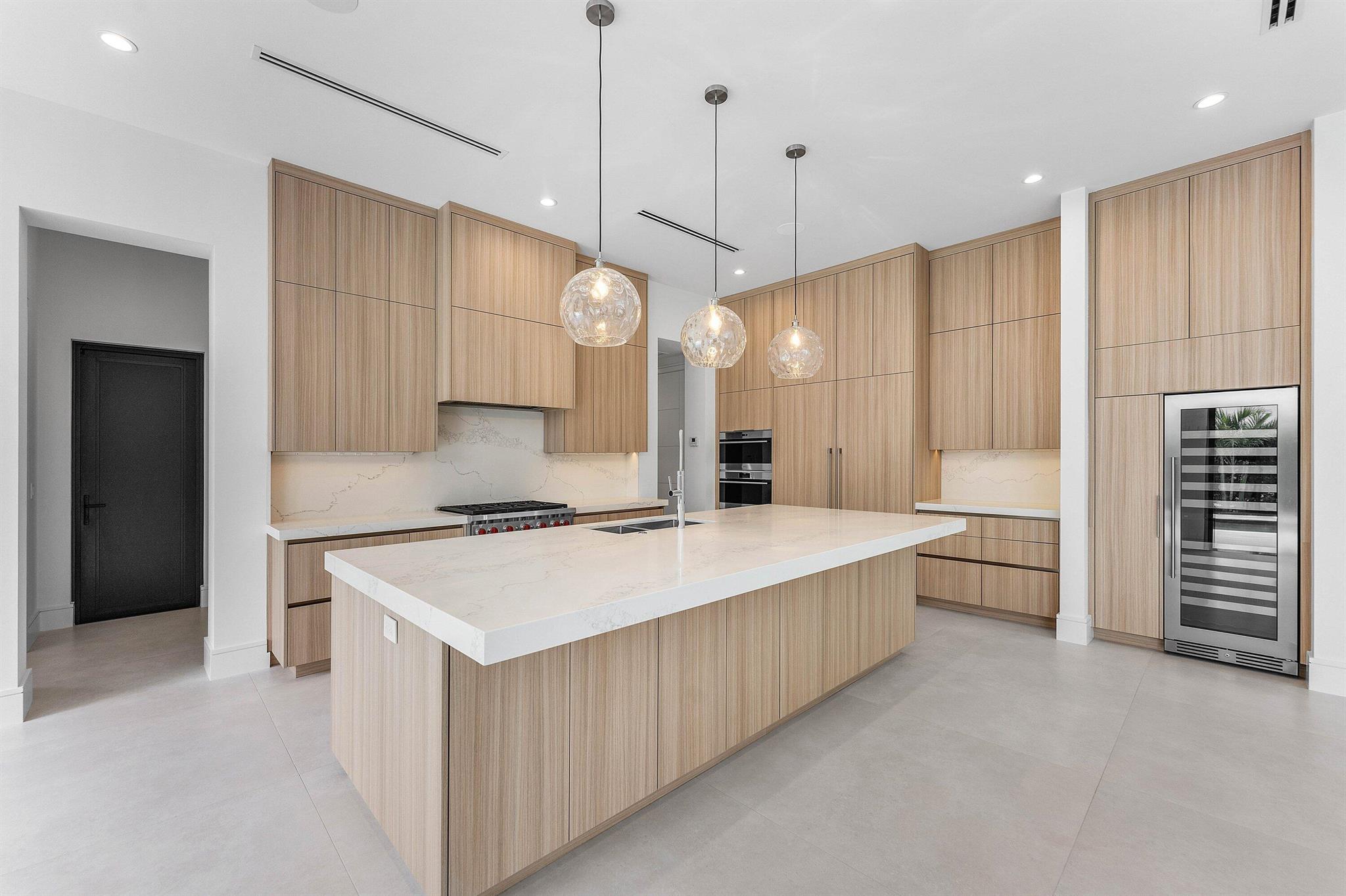 498 NE 6th St Boca Raton, FL 33432