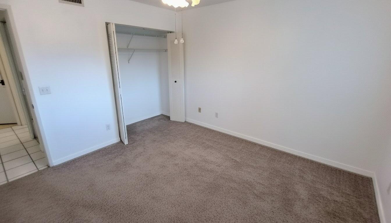 4735 E Lucerne Lks Blvd #413 Lake Worth, FL 33467