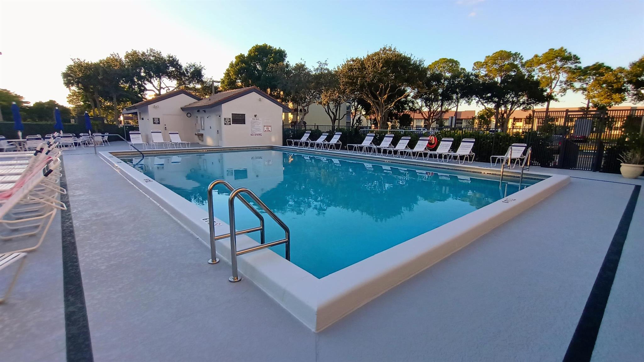 4735 E Lucerne Lks Blvd #413 Lake Worth, FL 33467