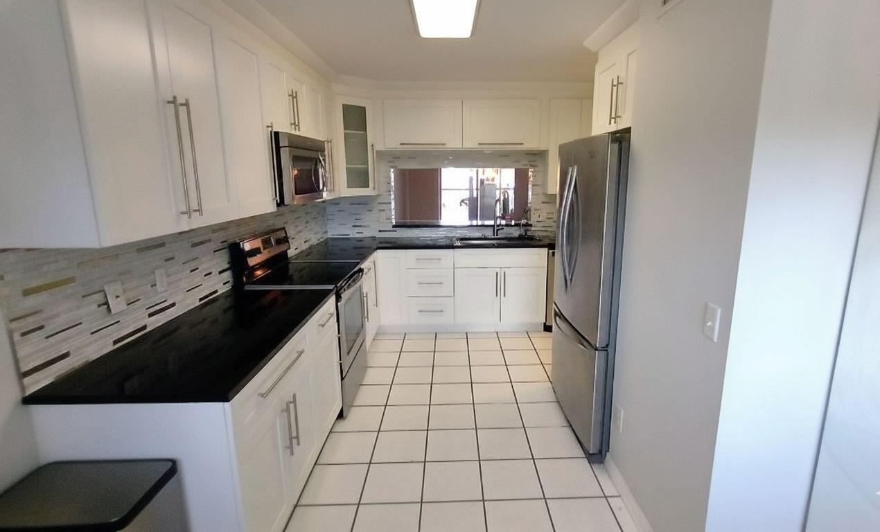 4735 E Lucerne Lks Blvd #413 Lake Worth, FL 33467