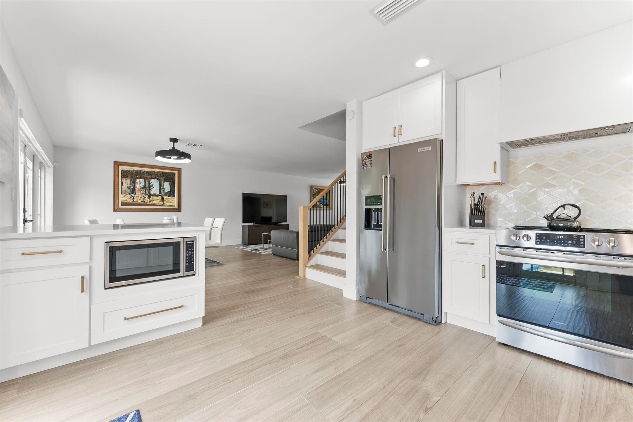 802 Andrews Ave Delray Beach, FL 33483