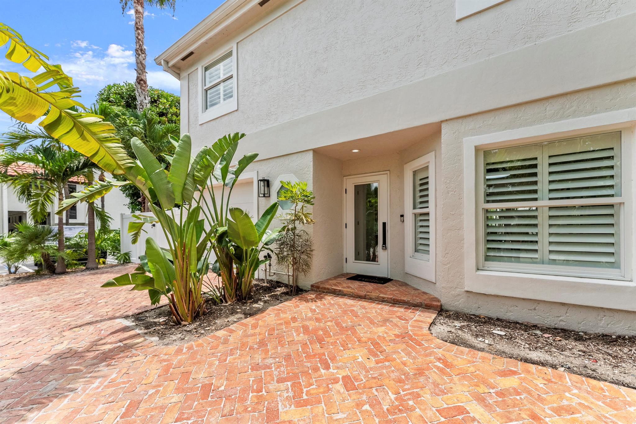 802 Andrews Ave Delray Beach, FL 33483