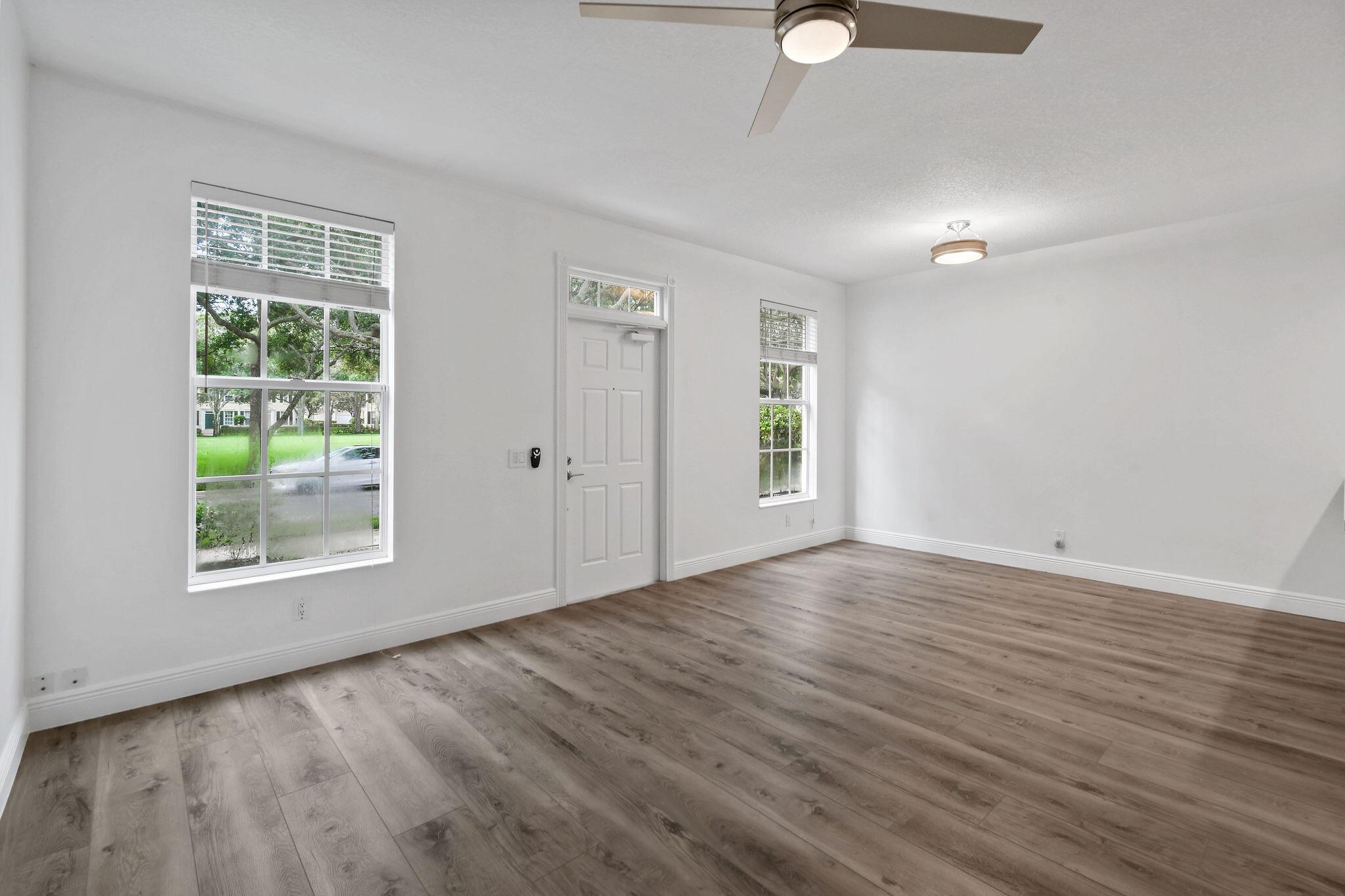 354 Jacaranda Dr Jupiter, FL 33458