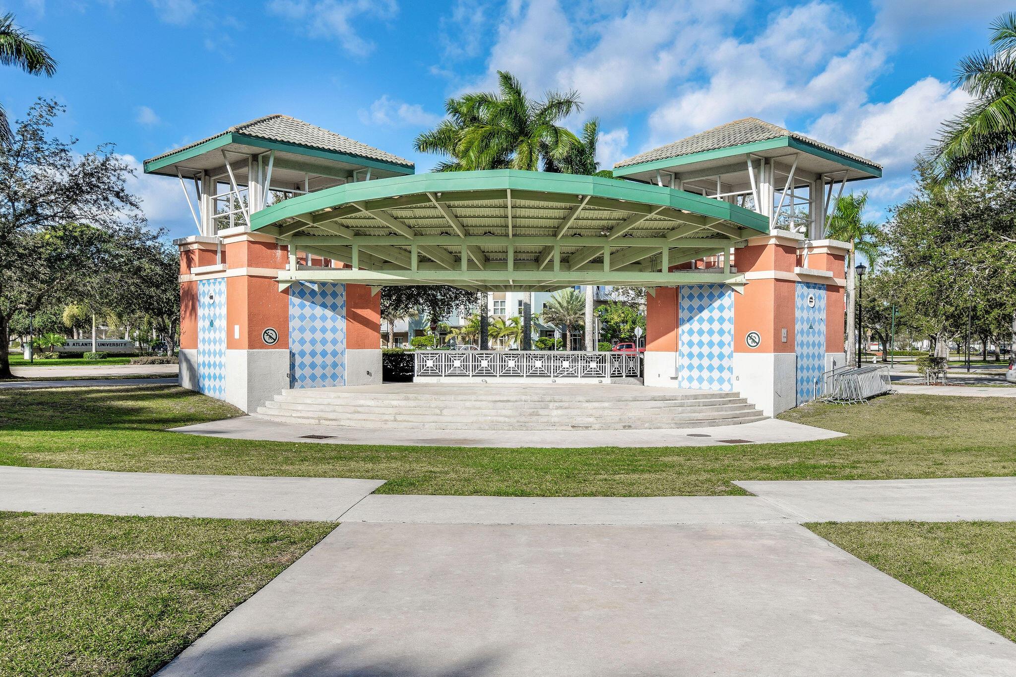 354 Jacaranda Dr Jupiter, FL 33458