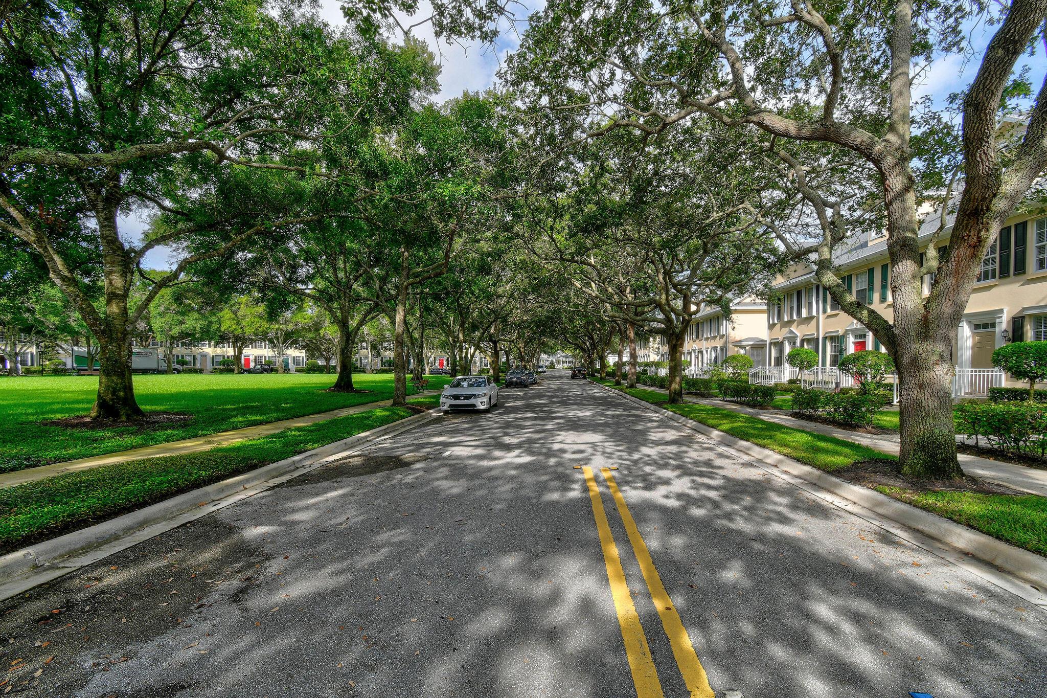 354 Jacaranda Dr Jupiter, FL 33458