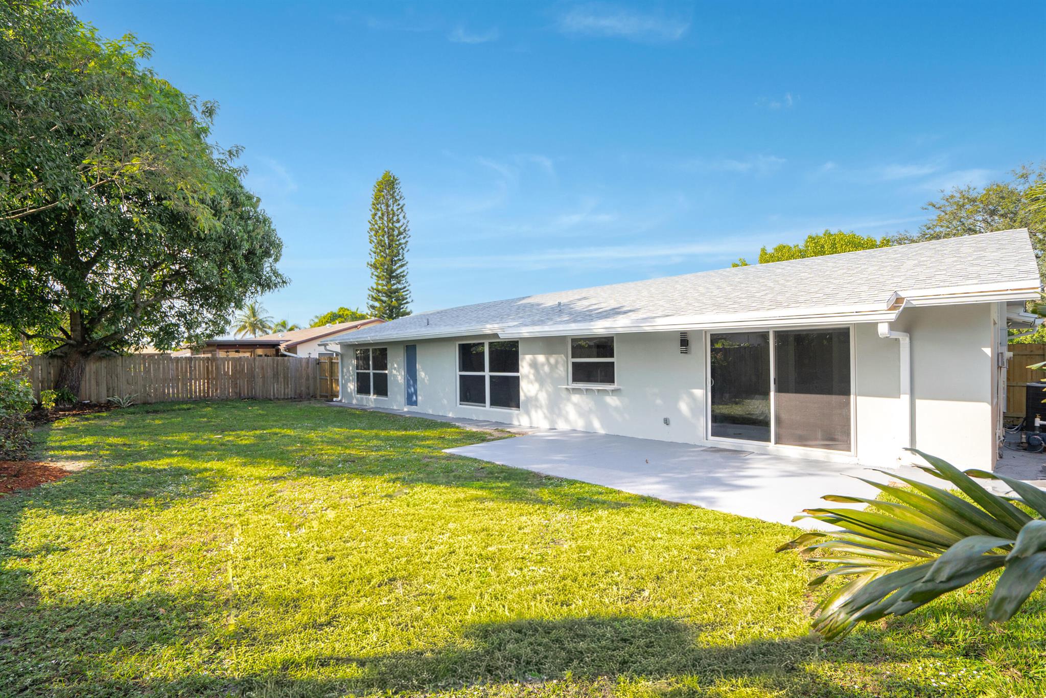 6210 SW 6th St Margate, FL 33068