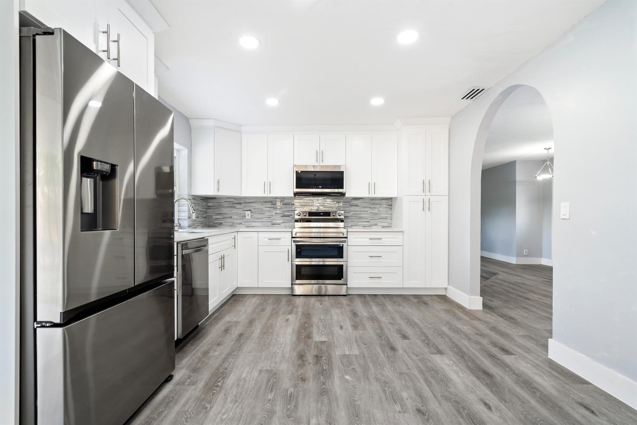 6210 SW 6th St Margate, FL 33068