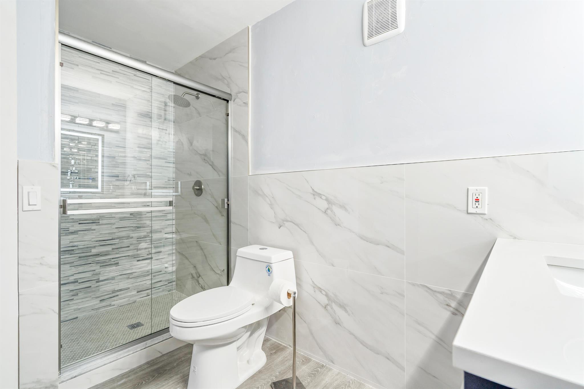 6210 SW 6th St Margate, FL 33068