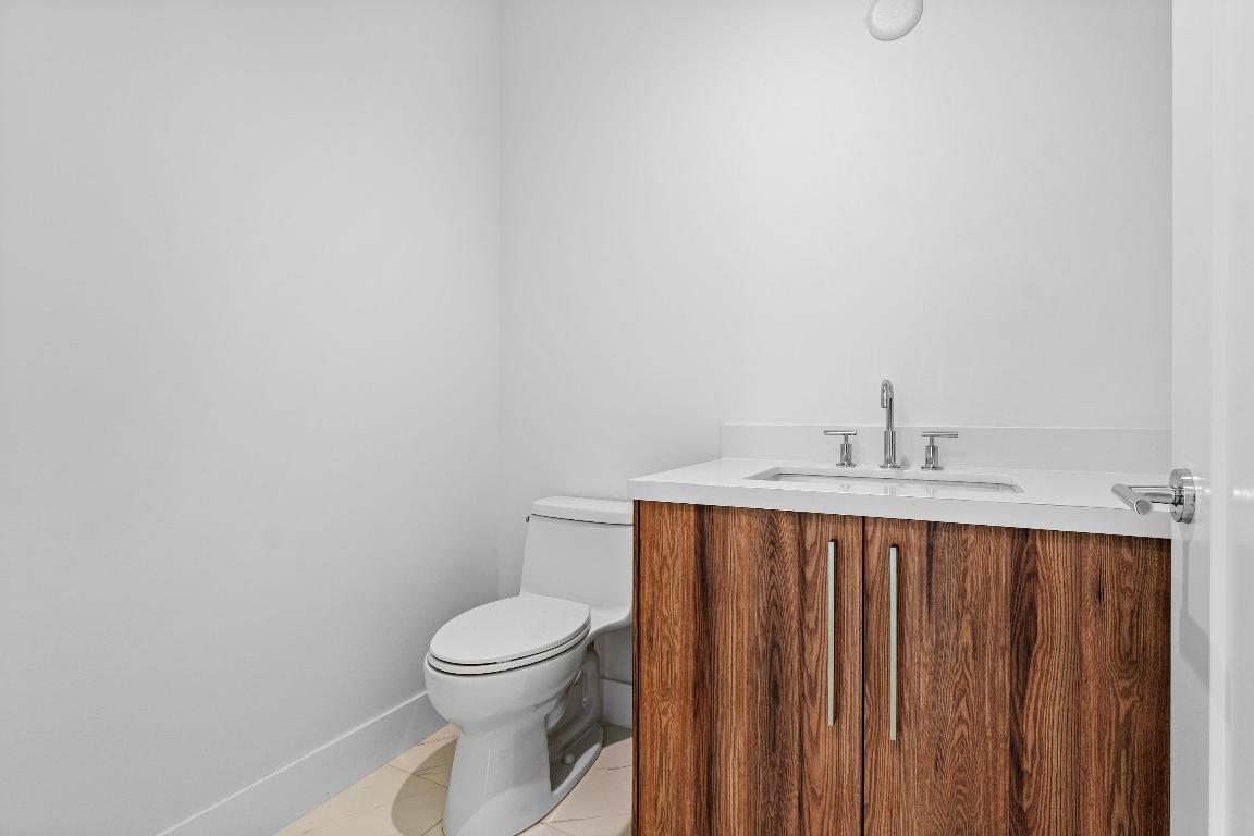 495 E Royal Palm #402 Boca Raton, FL 33432