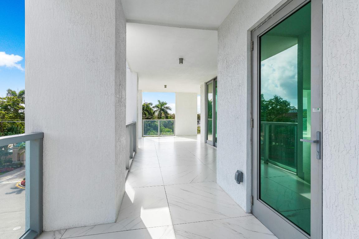 495 E Royal Palm #402 Boca Raton, FL 33432