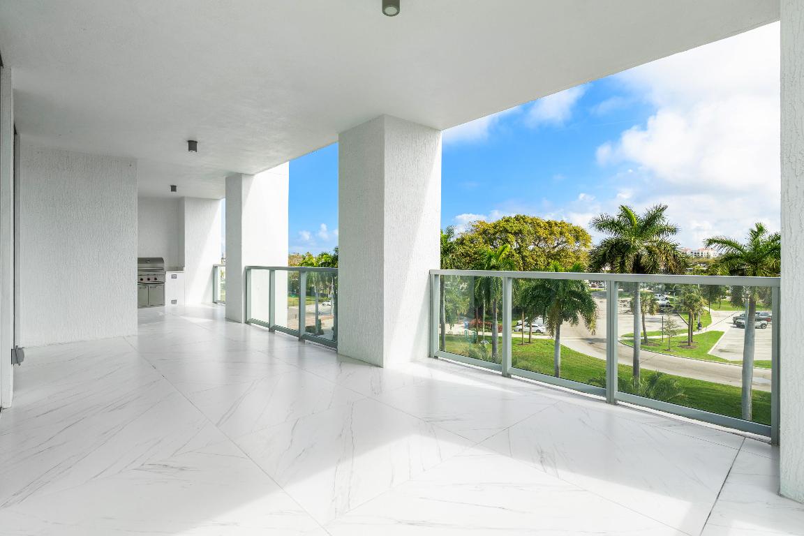 495 E Royal Palm #402 Boca Raton, FL 33432