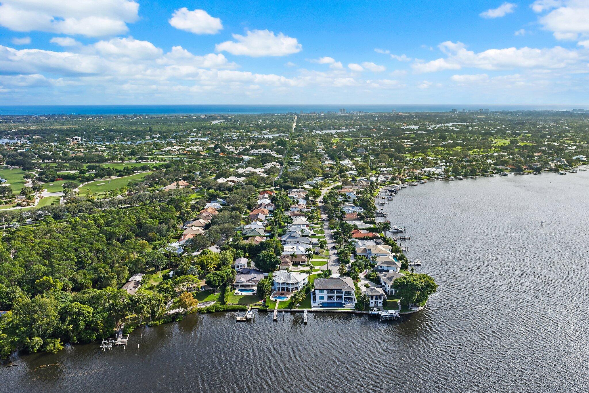 348 River Dr Tequesta, FL 33469