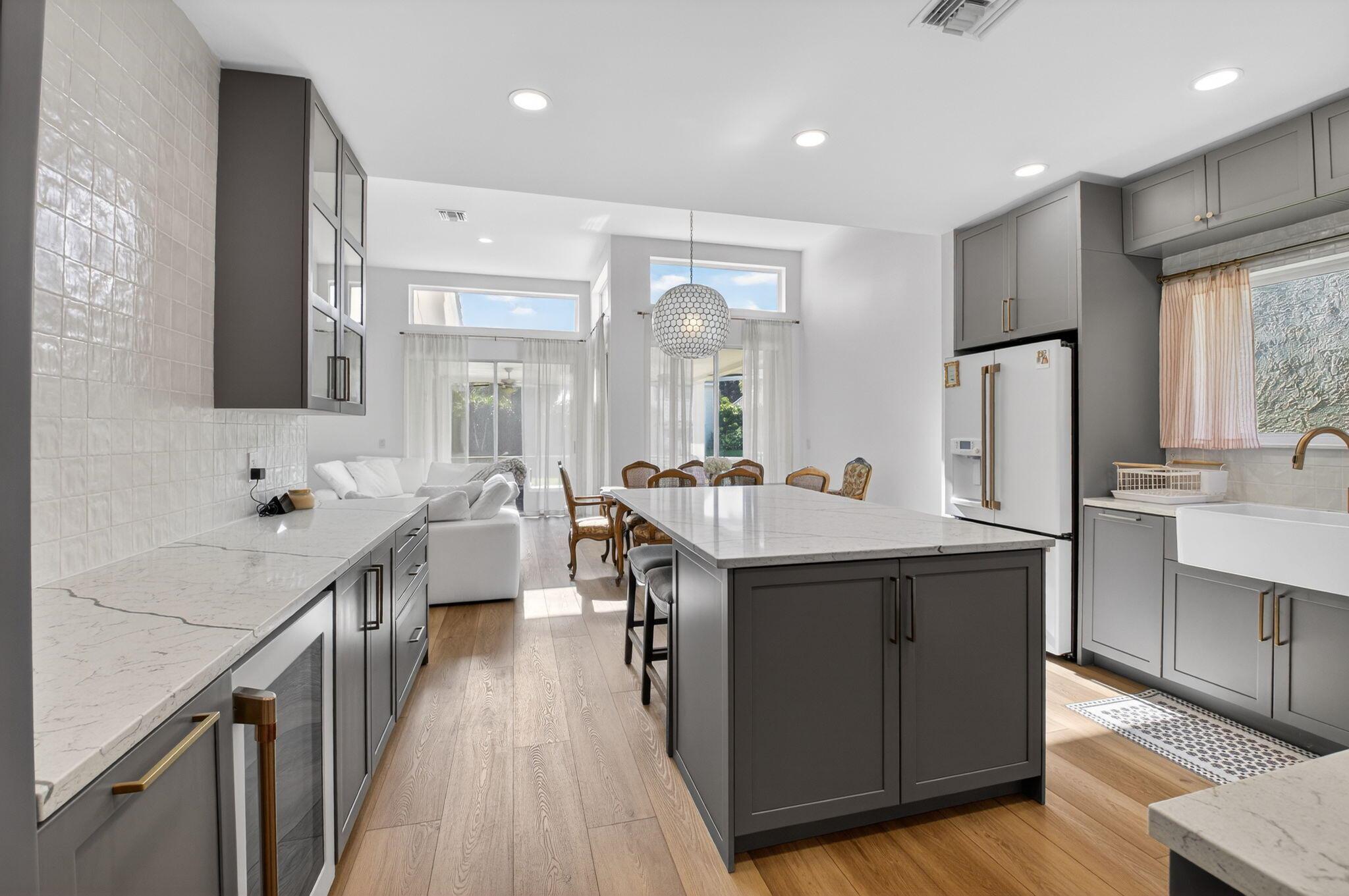 17108 Newport Clb Dr Boca Raton, FL 33496