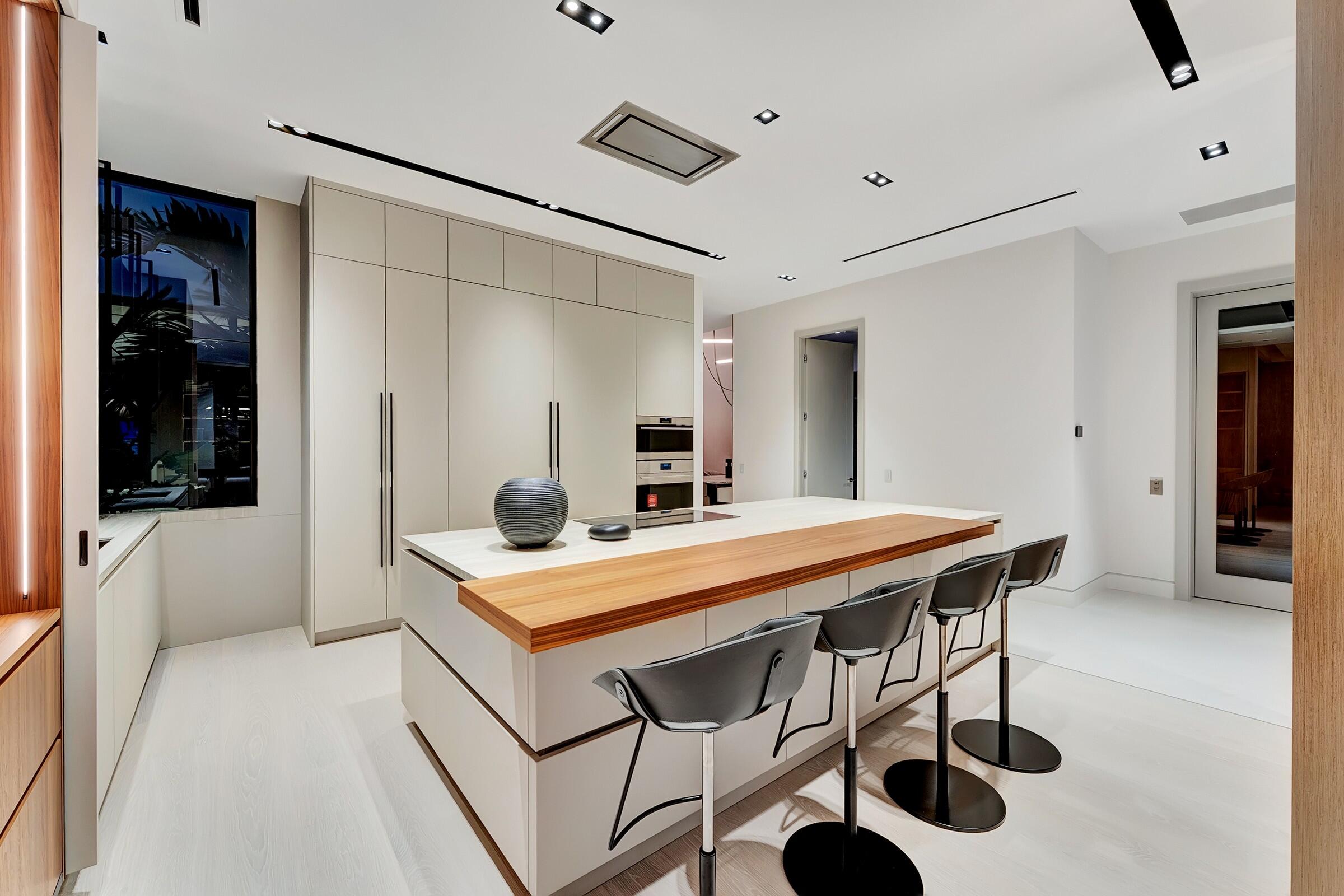 829 Orchid Boca Raton, FL 33432