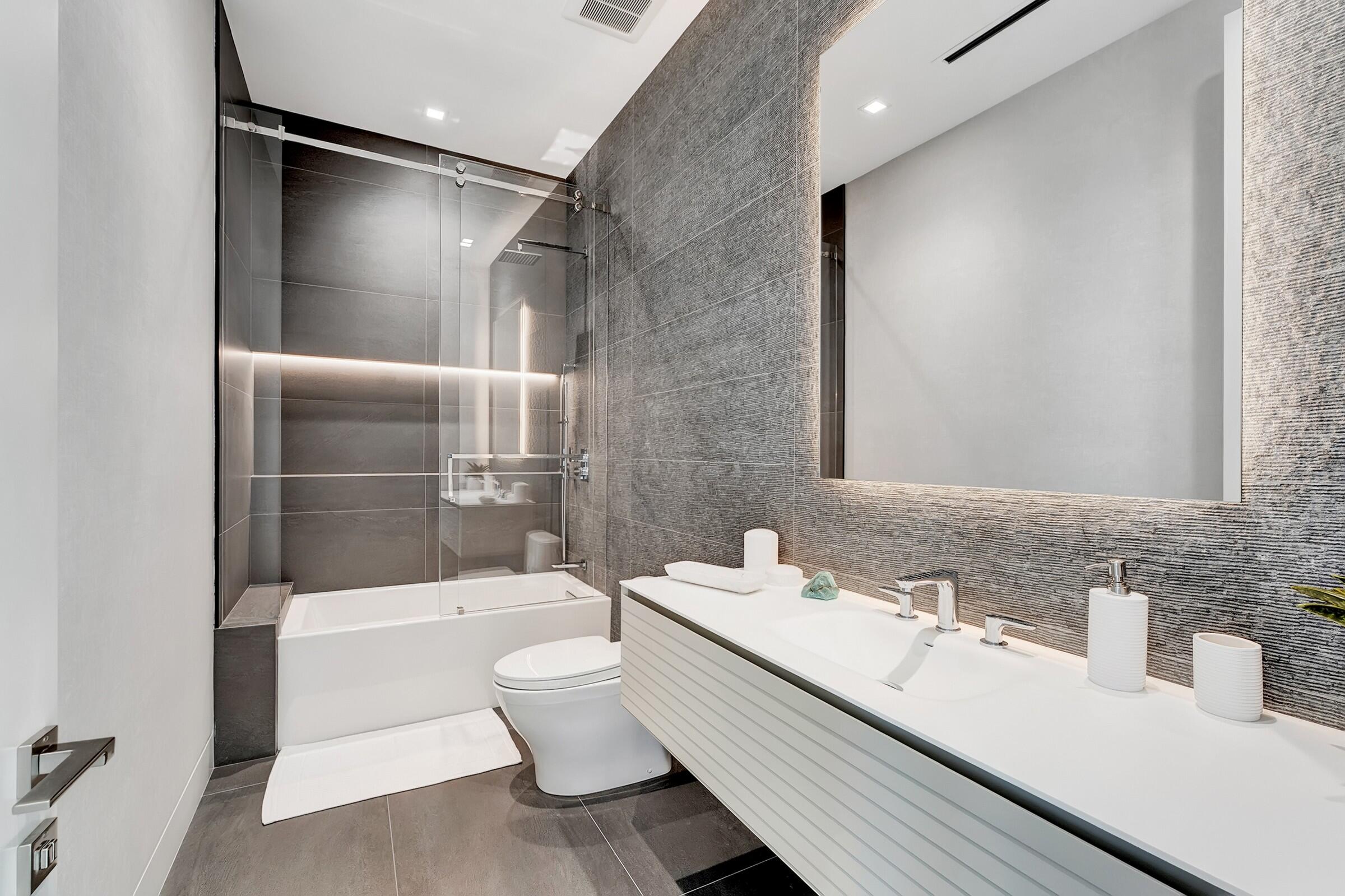 829 Orchid Boca Raton, FL 33432