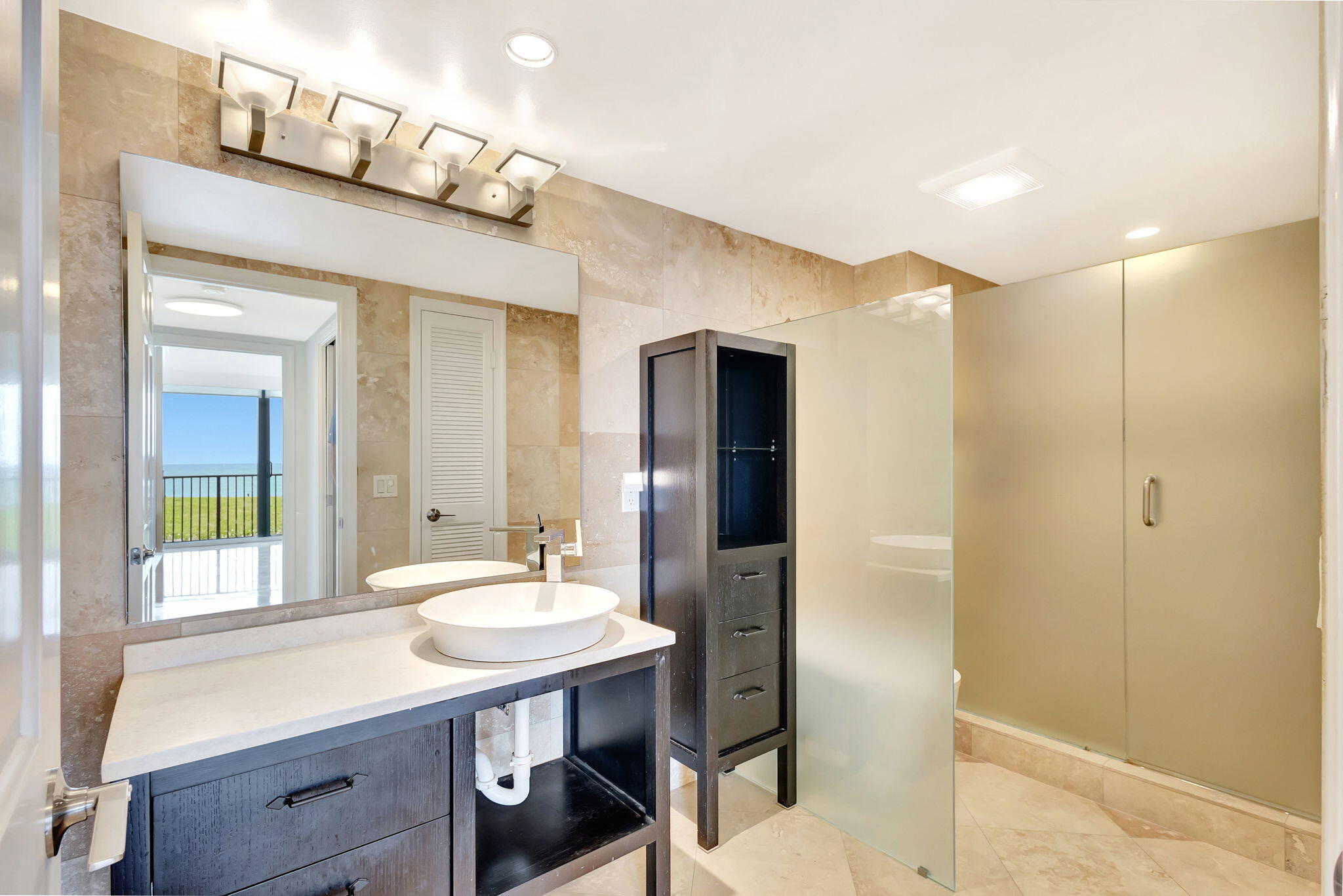 400 Beach #103 Tequesta, FL 33469