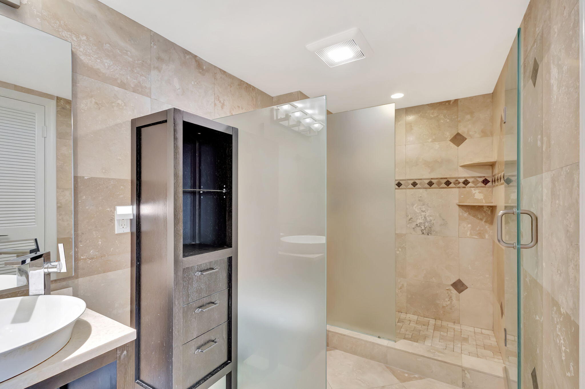 400 Beach #103 Tequesta, FL 33469