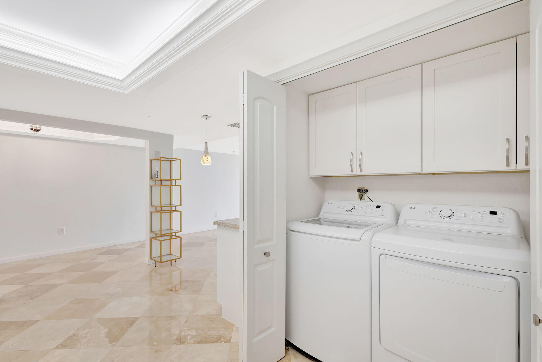 400 Beach #103 Tequesta, FL 33469