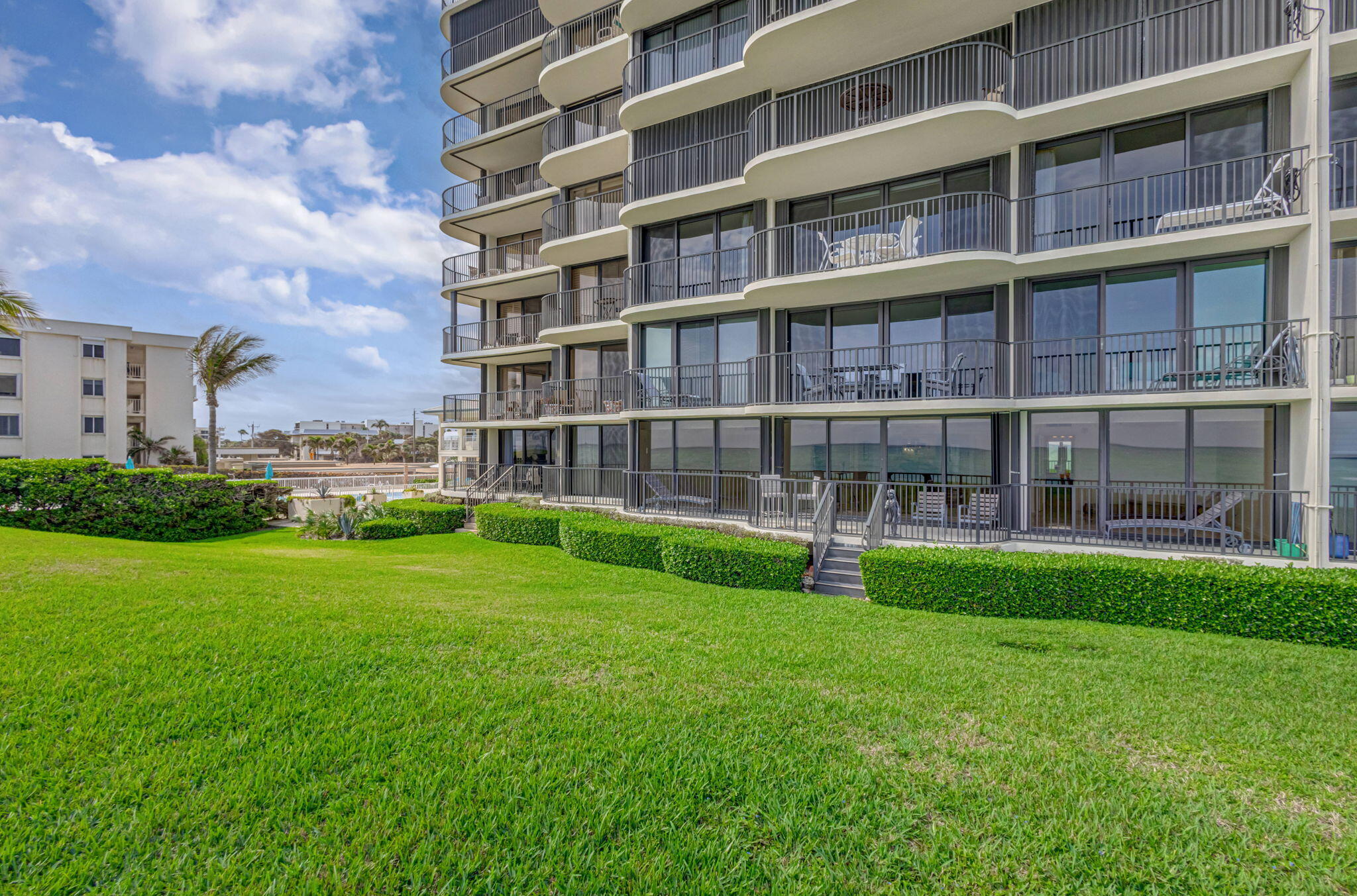 400 Beach #103 Tequesta, FL 33469