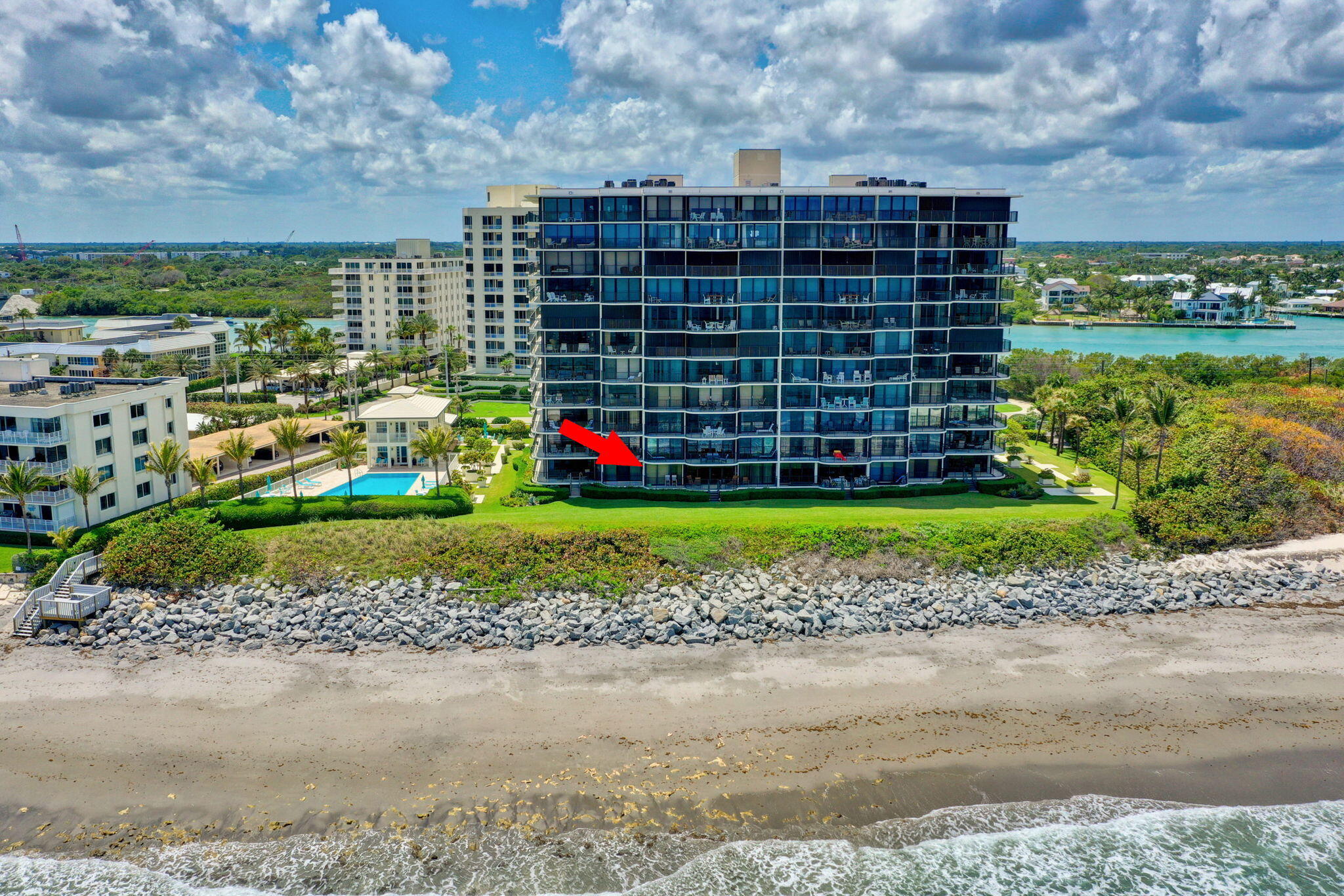 400 Beach #103 Tequesta, FL 33469