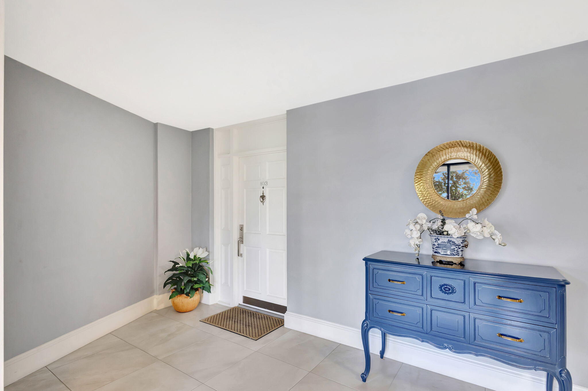 400 Beach #103 Tequesta, FL 33469