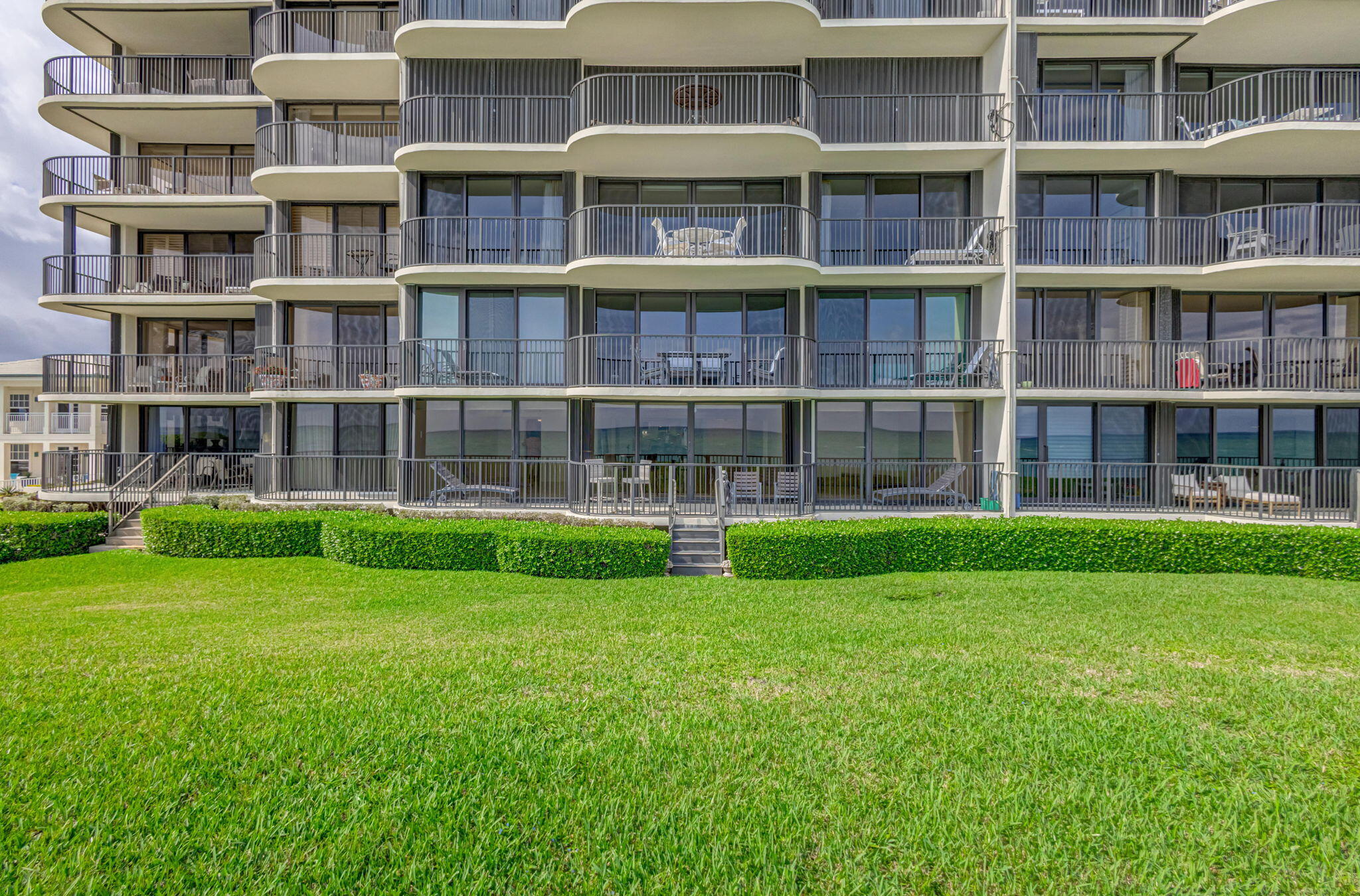 400 Beach #103 Tequesta, FL 33469