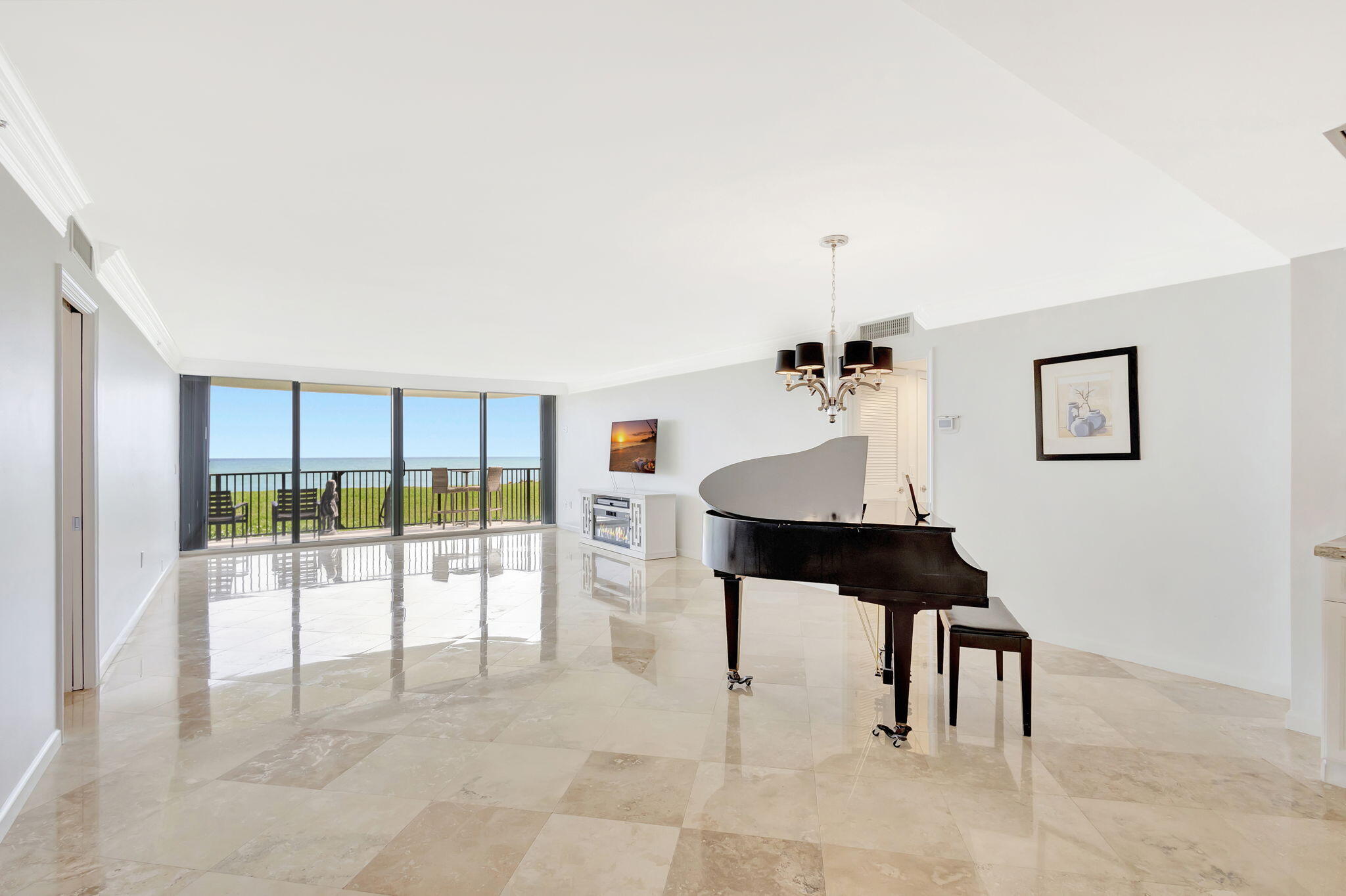 400 Beach #103 Tequesta, FL 33469