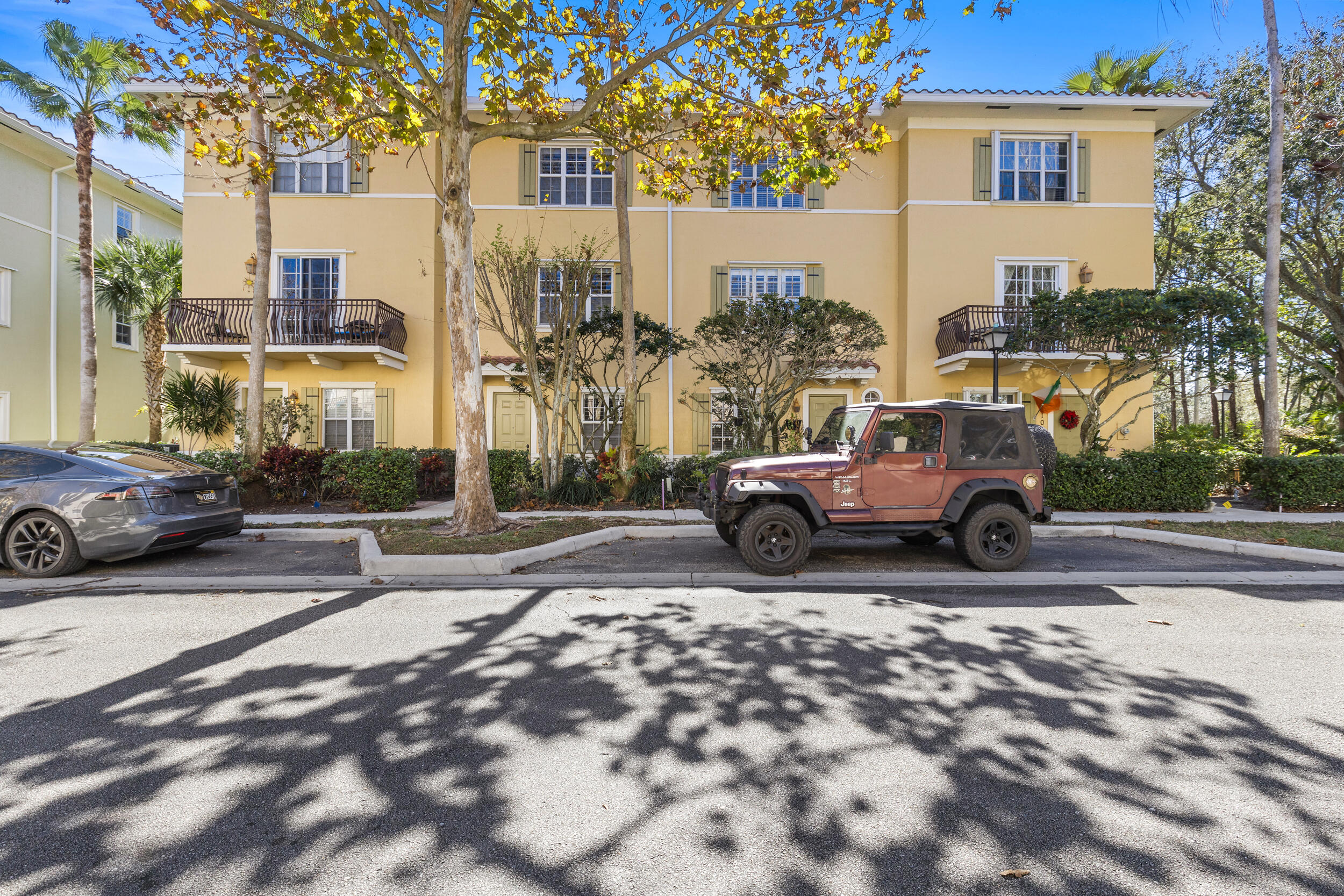 104 Osceola Jupiter, FL 33458