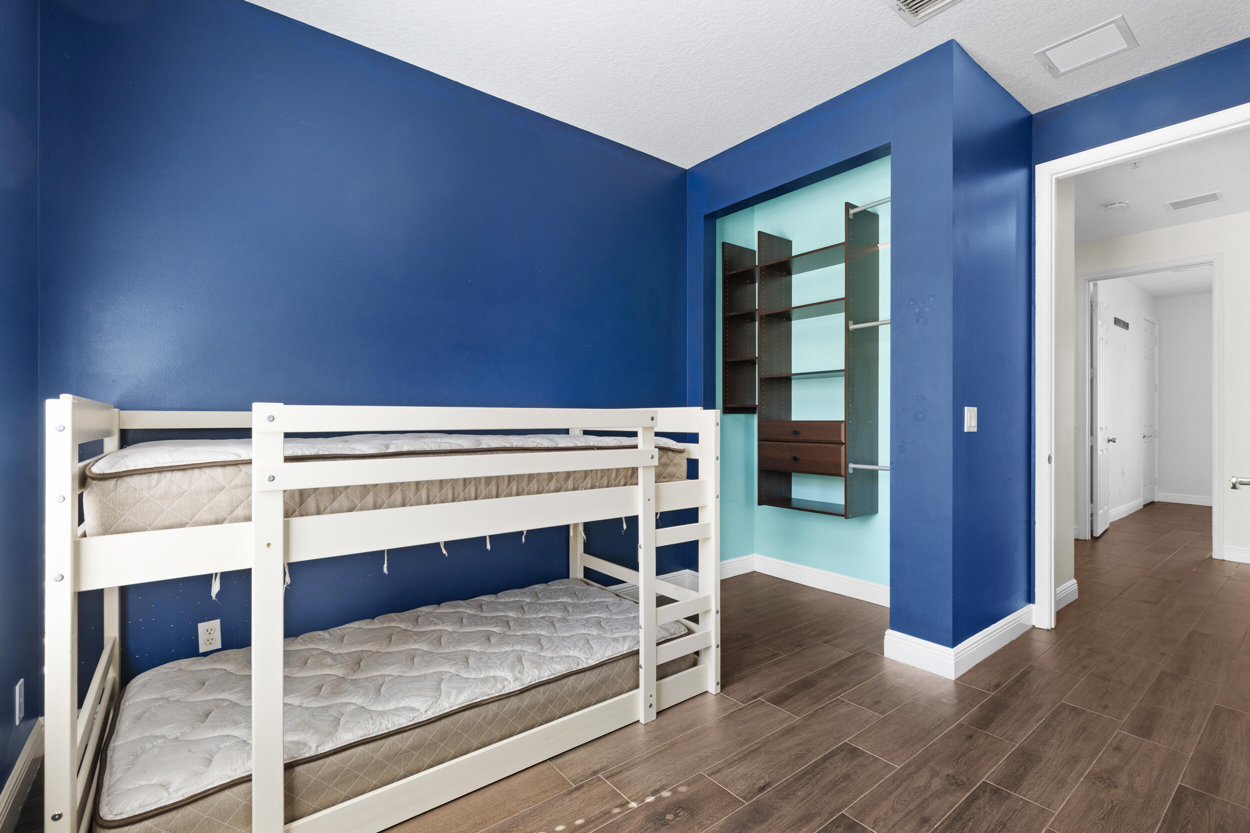 104 Osceola Jupiter, FL 33458