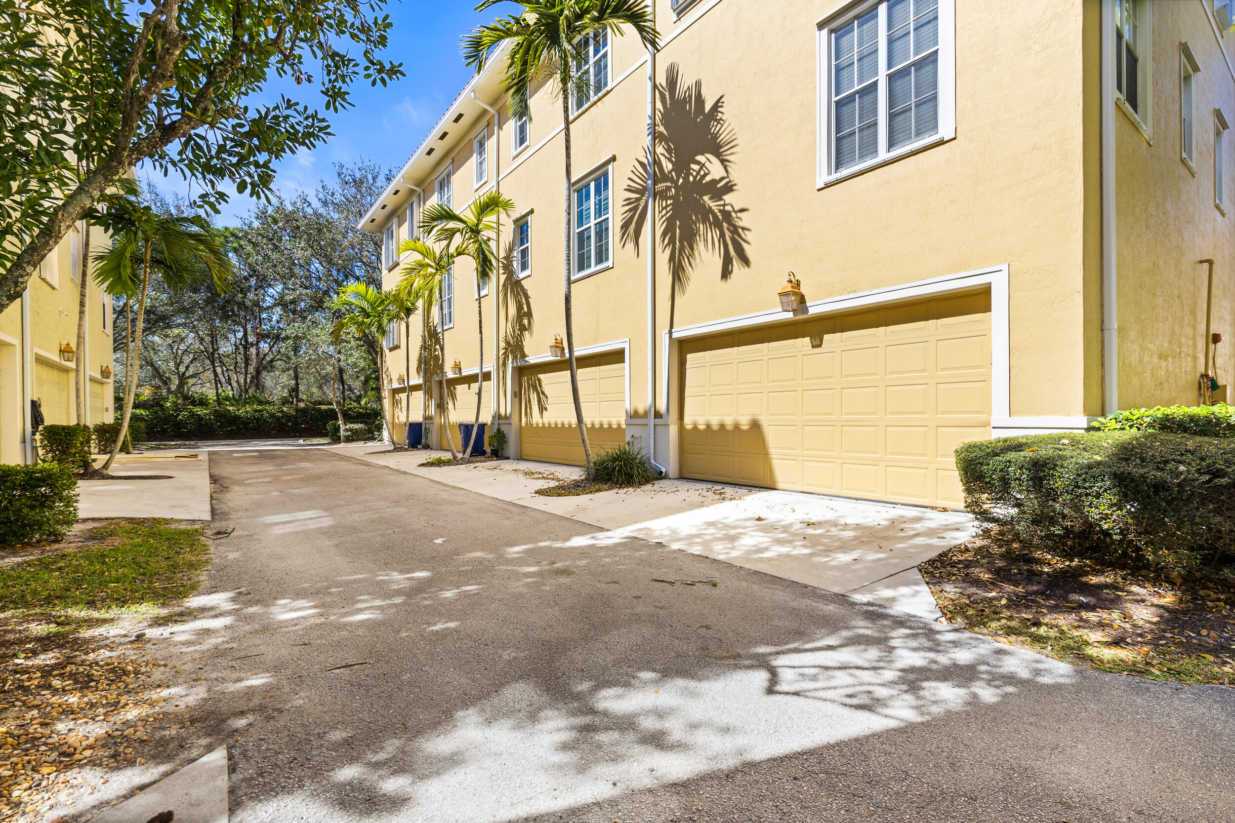 104 Osceola Jupiter, FL 33458