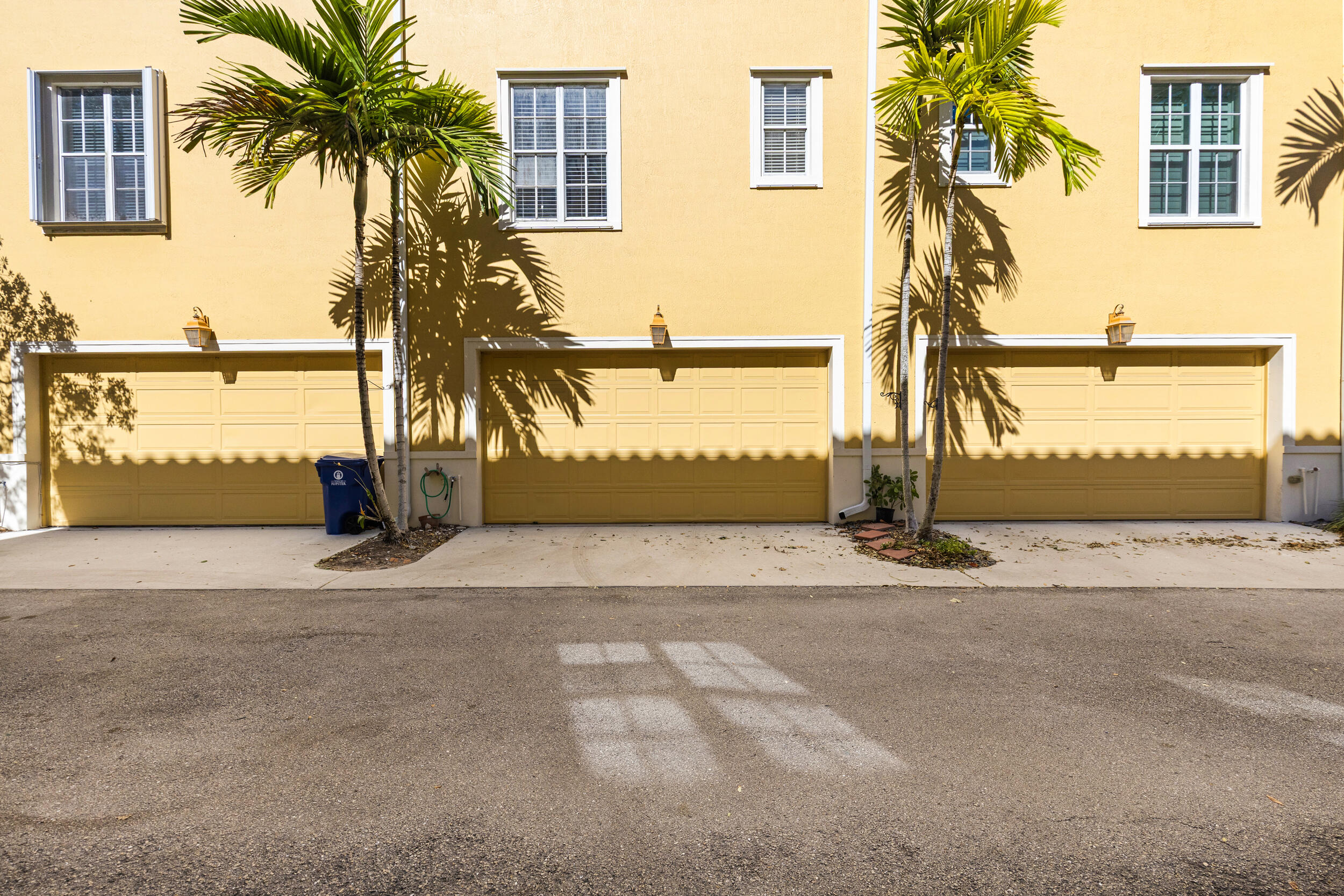 104 Osceola Jupiter, FL 33458