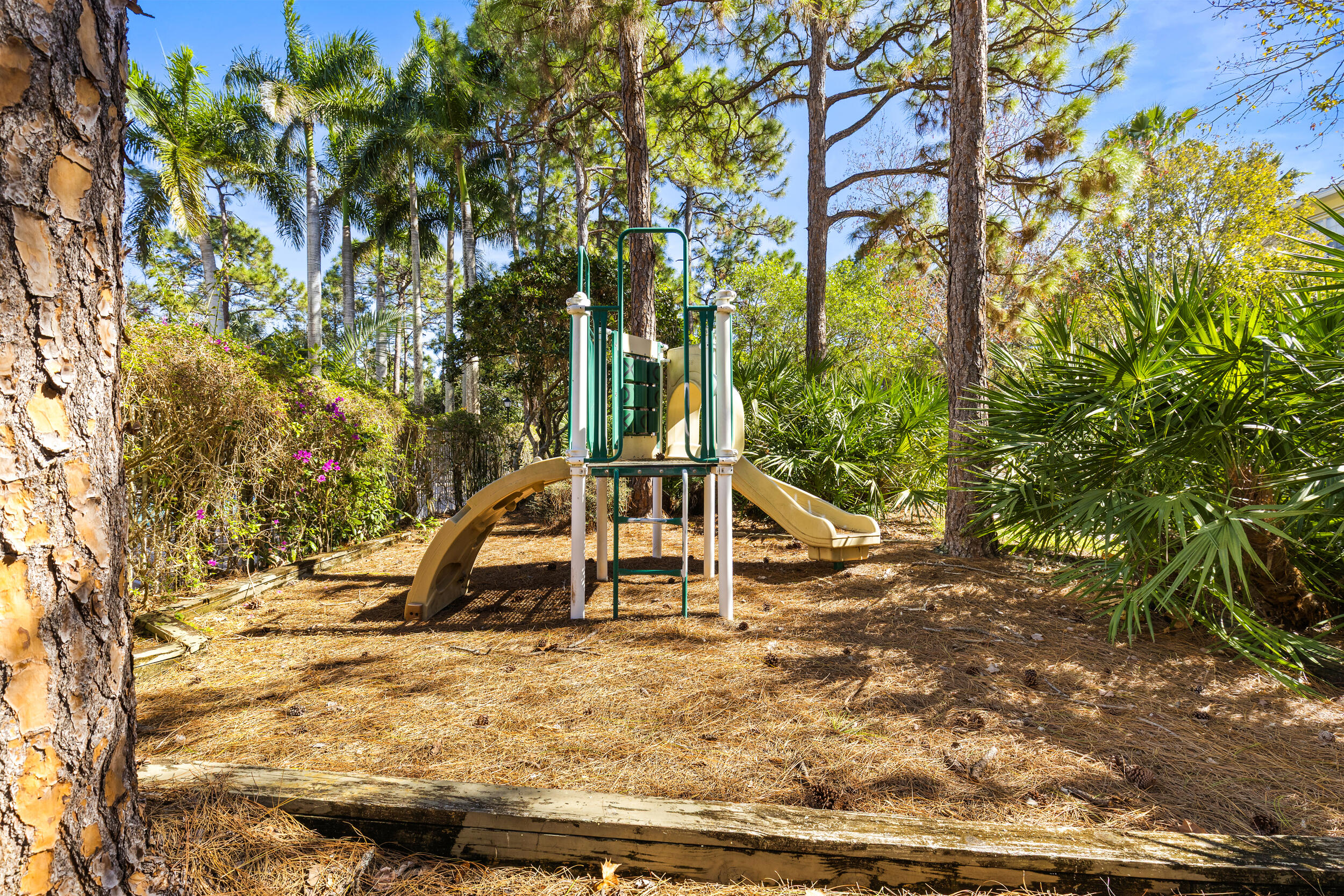 104 Osceola Jupiter, FL 33458