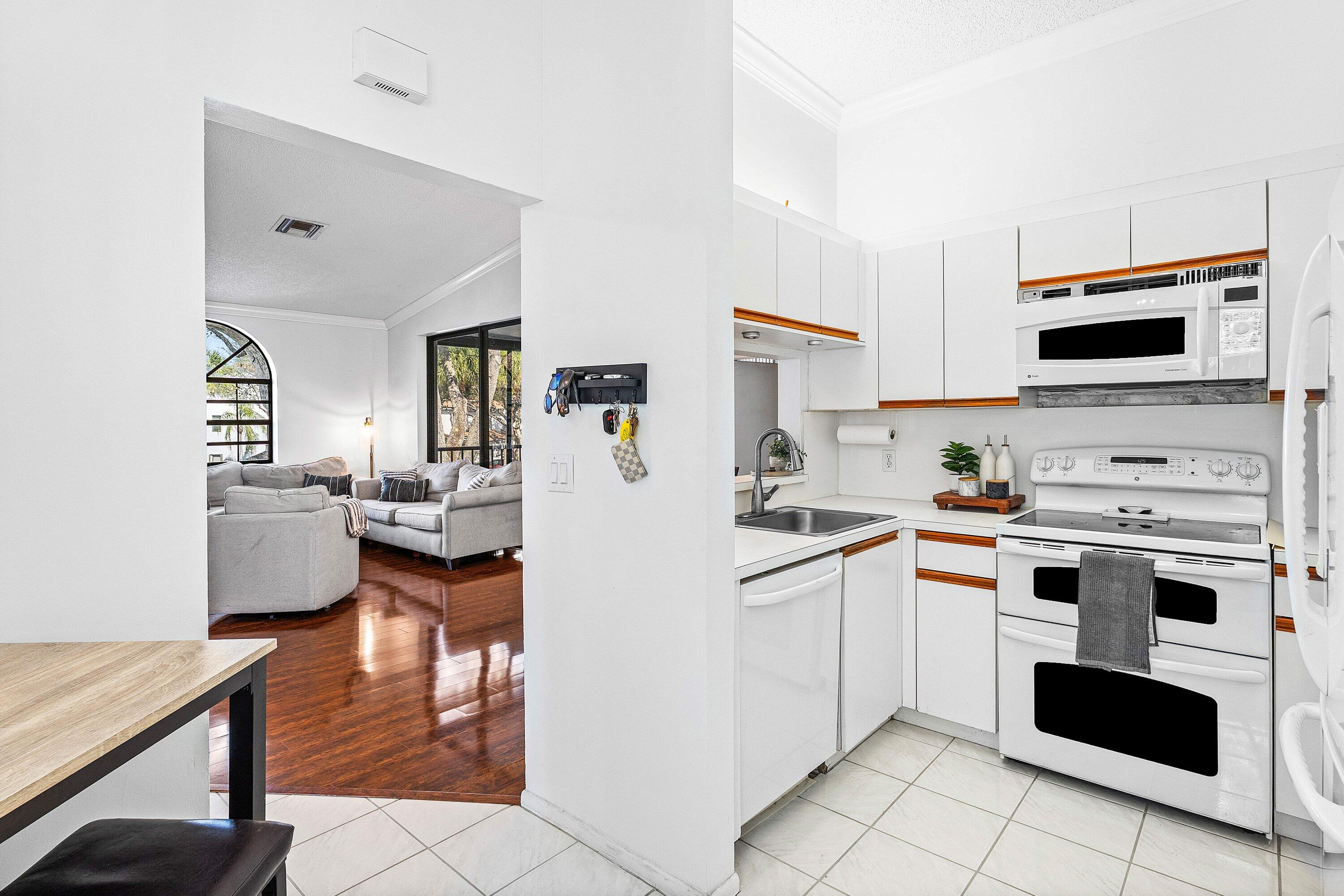 5406 Venetia #F Boynton Beach, FL 33437