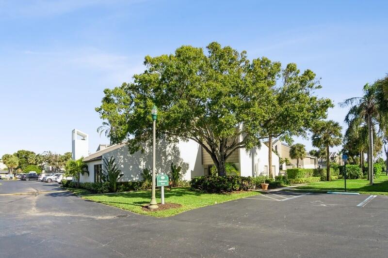 1605 S Us Hwy 1 #M1-202 Jupiter, FL 33477