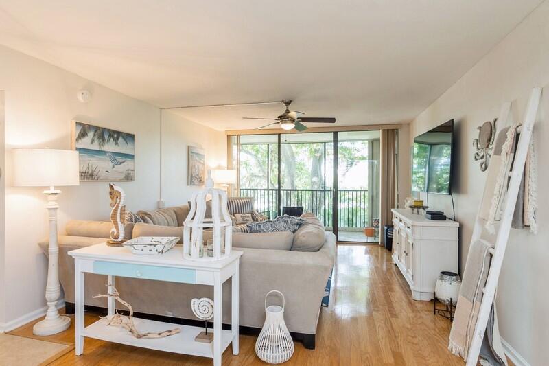 1605 S Us Hwy 1 #M1-202 Jupiter, FL 33477