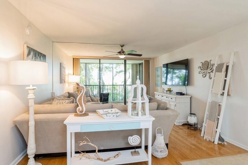 1605 S Us Hwy 1 #M1-202 Jupiter, FL 33477